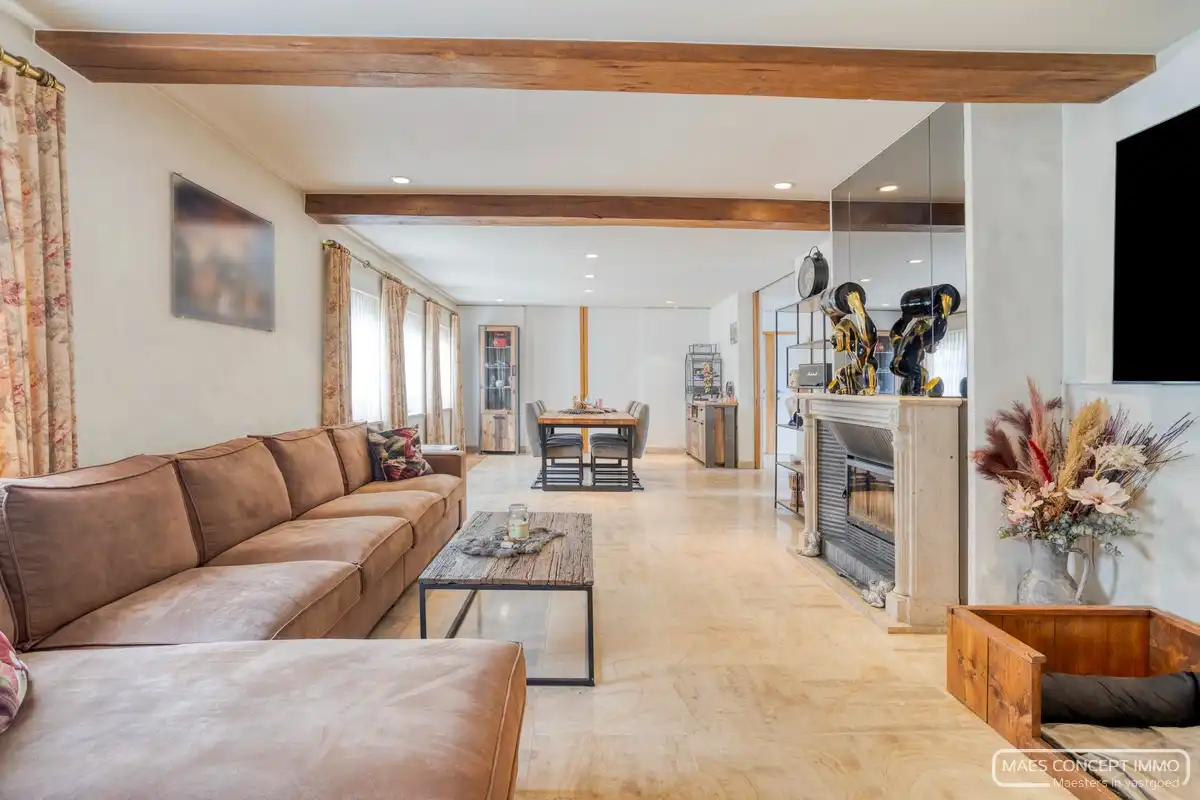 Authentieke hoeve te koop in Anzegem – omringd door 1,6 hectare groen foto 8