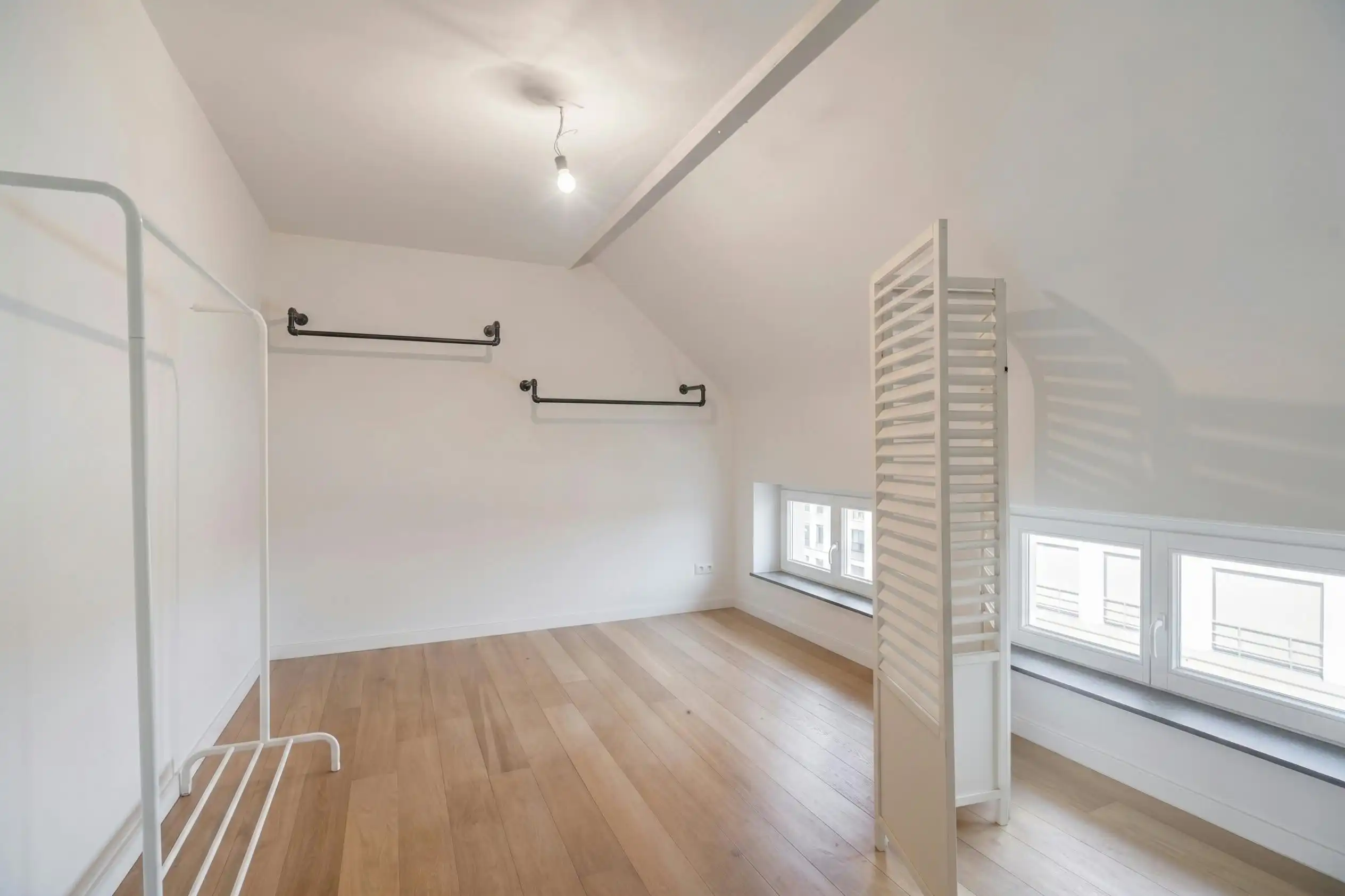 Instapklaar huis met 4 slaapkamers te koop in Kristus Koning foto 11