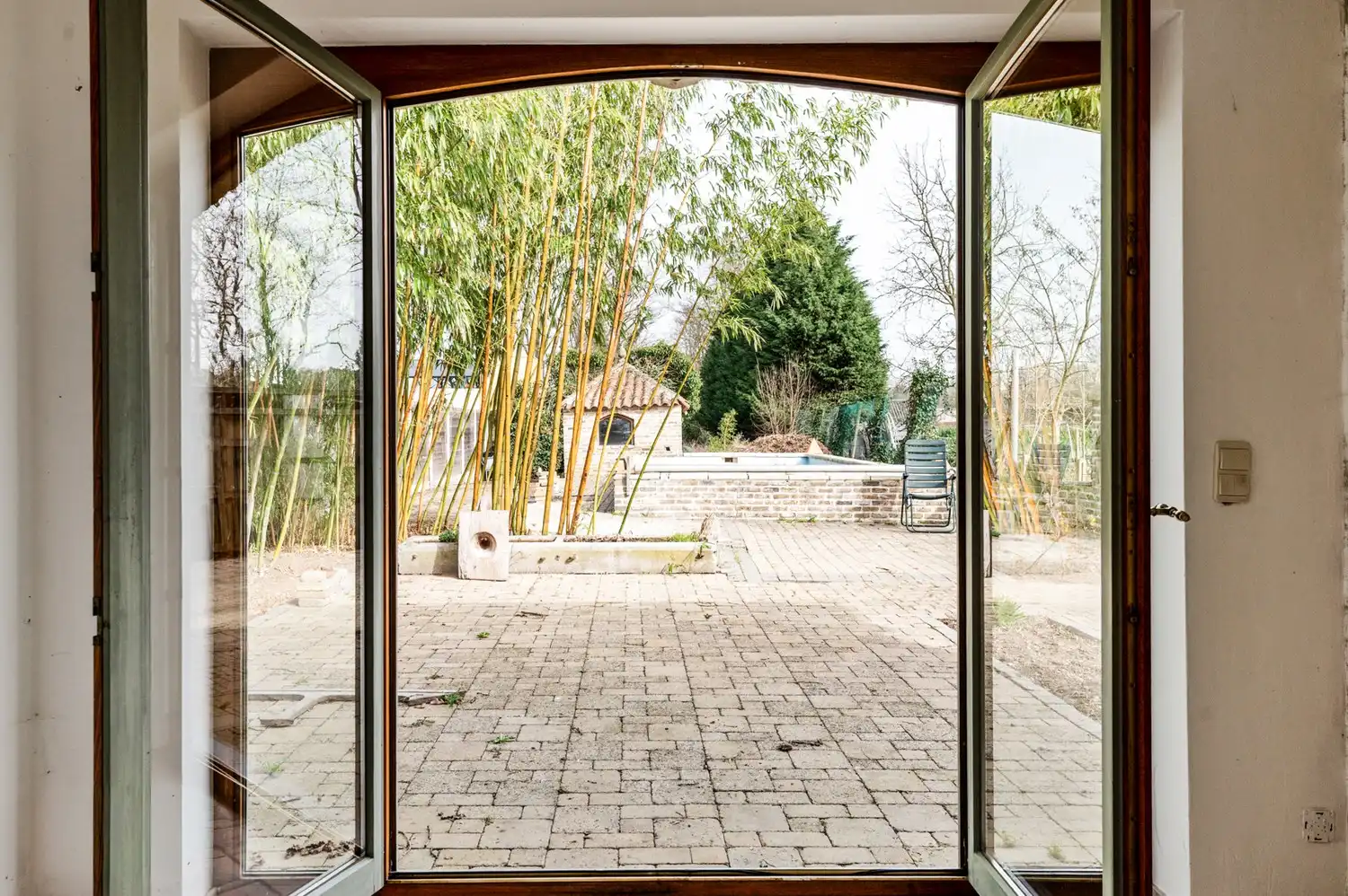Gelijkvloerse woning met 2 slpkrs en zwembad te Bonheiden foto 12