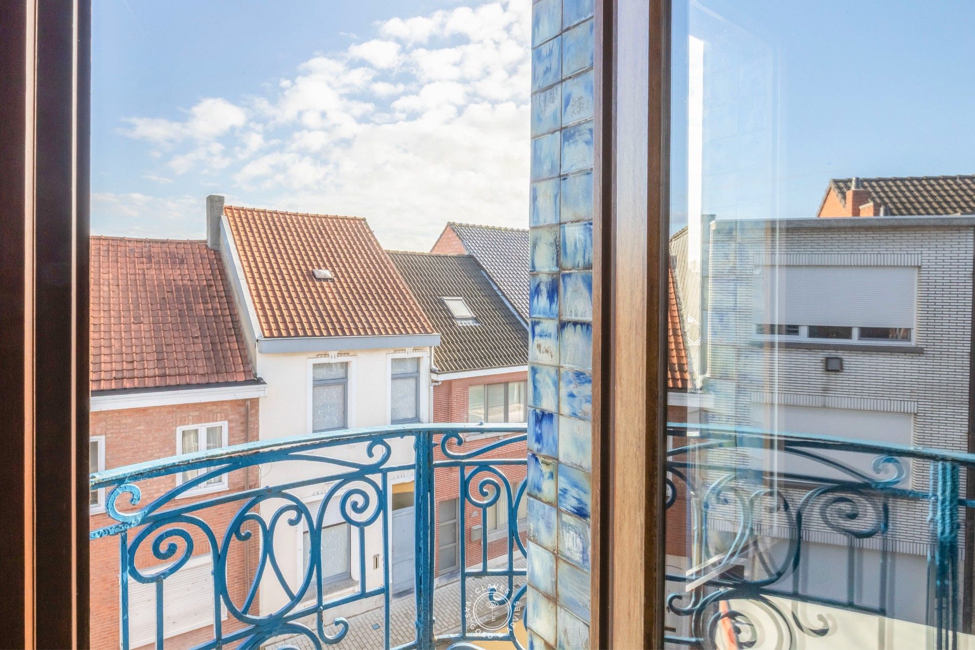 Art-deco woning met handelsruimte en garage foto 23