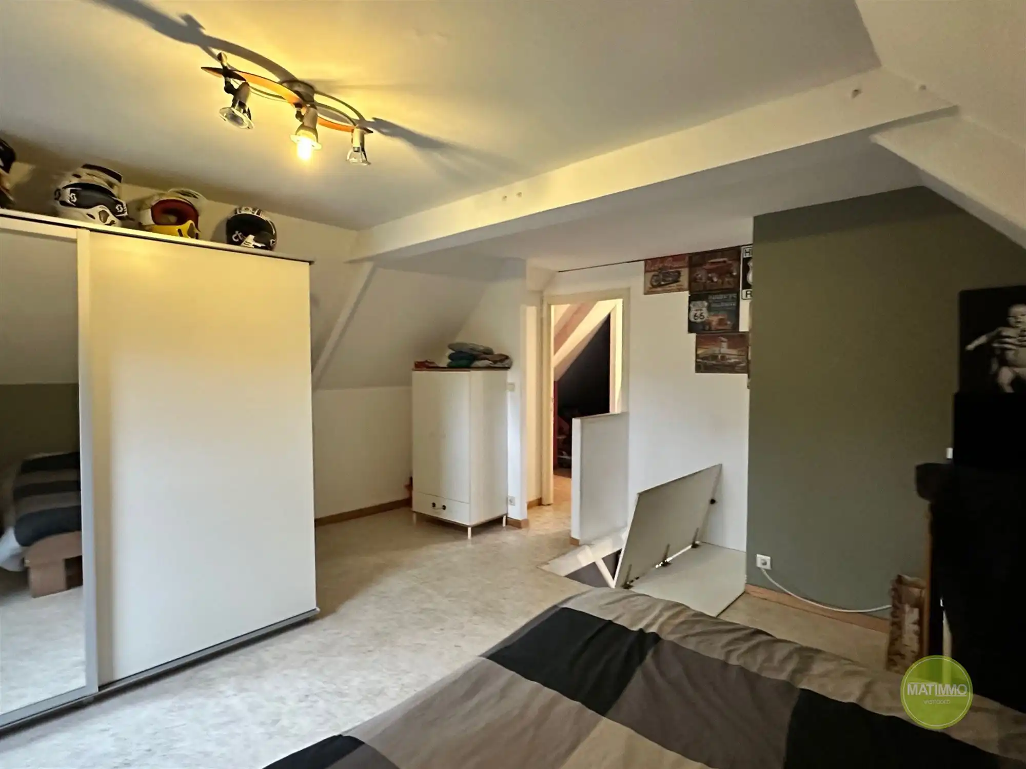 Ruim perceel van 988 m2 mét noodwoning gelegen in Meerhout foto 14