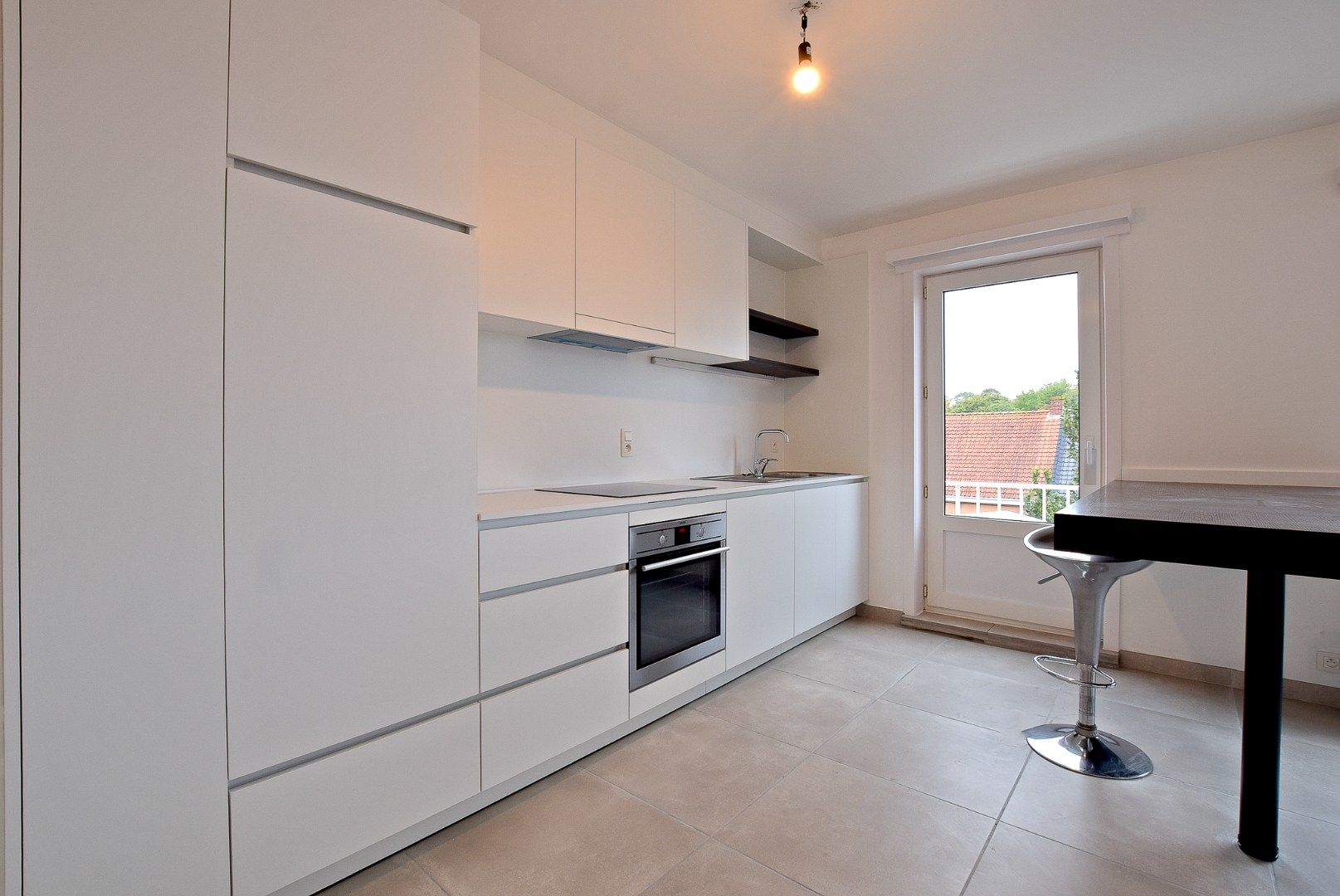 Investeringsvastgoed (gerenoveerd in 2024) omvat 2 afzonderlijk te verhuren appartementen samen 145m²! foto 3