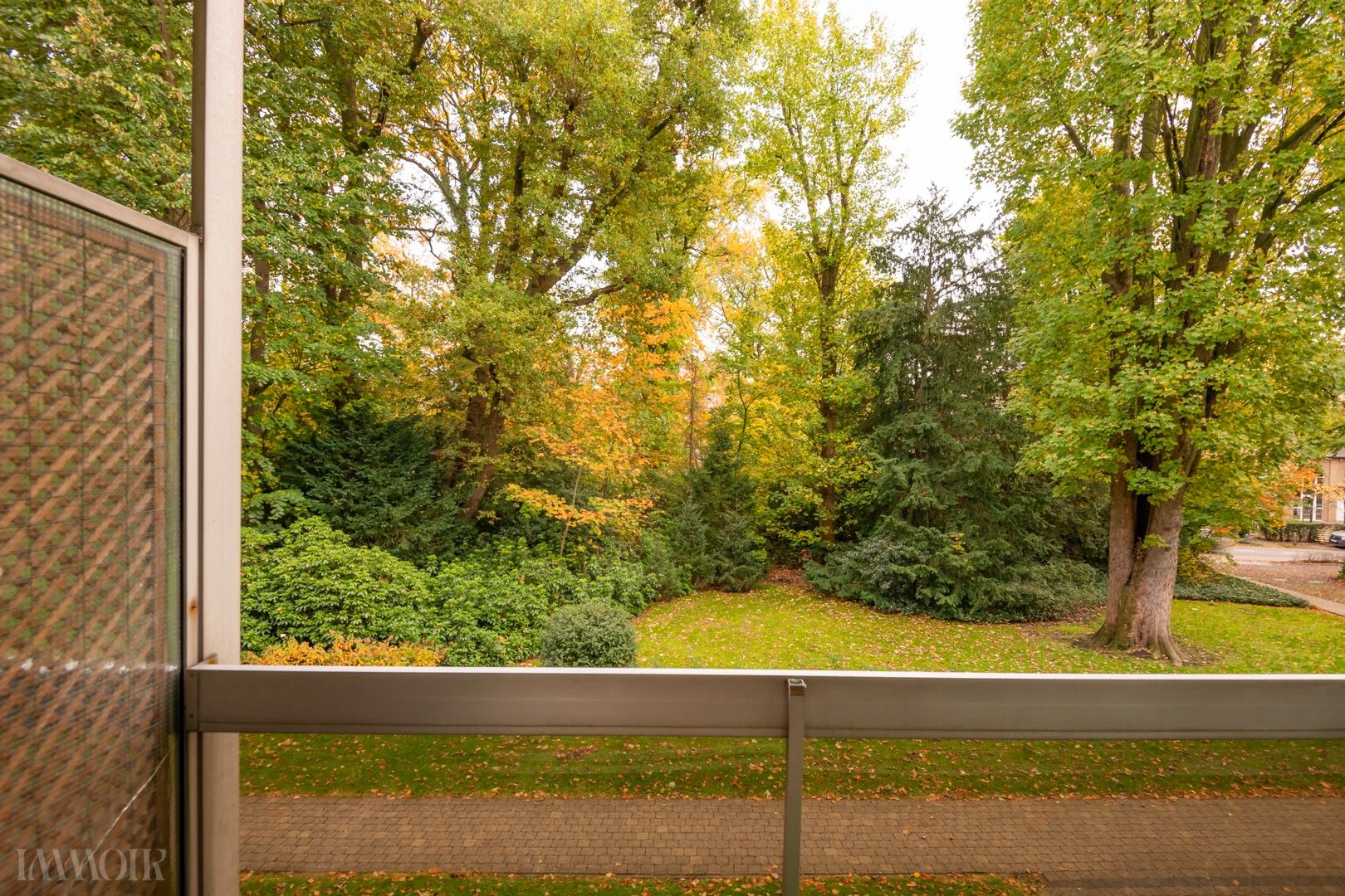 Ruim en charmant appartement op toplocatie in Kapellen. foto 9