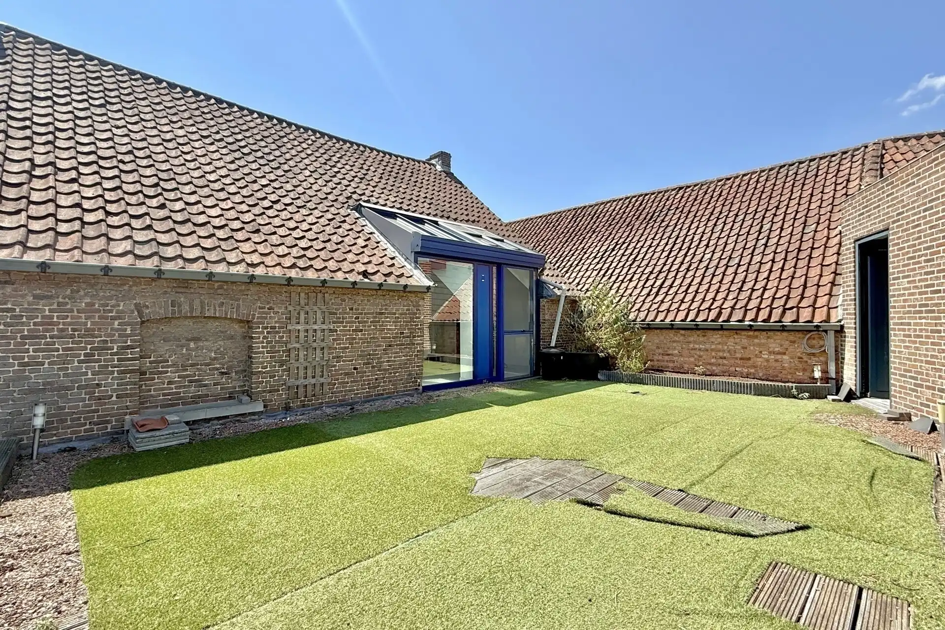 Ruim te renoveren handelspand met woning foto 29