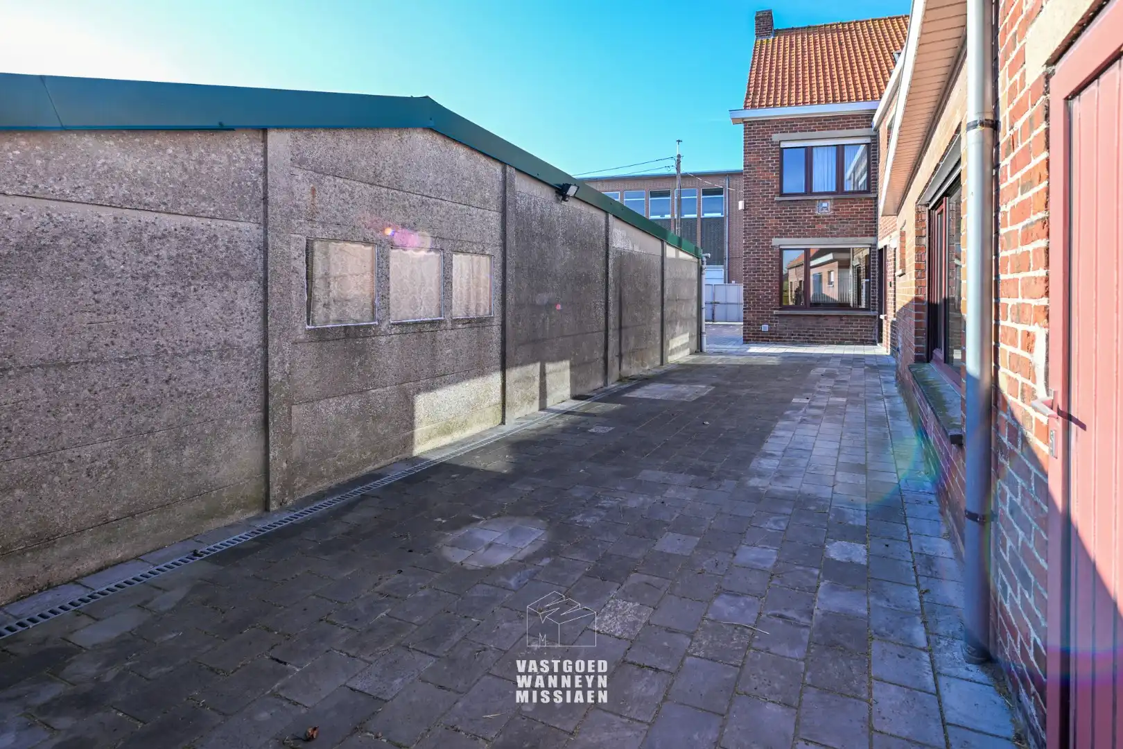 Halfopen bebouwing met 5 slaapkamers op 581m² met 2 garages en een uitweg foto 28