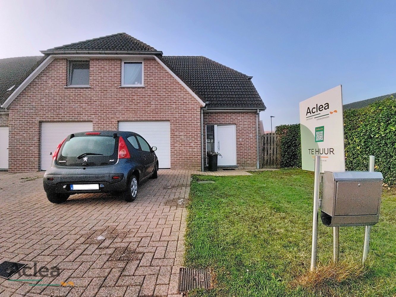 rustig gelegen halfopen woning foto {{pictureIndex}}
