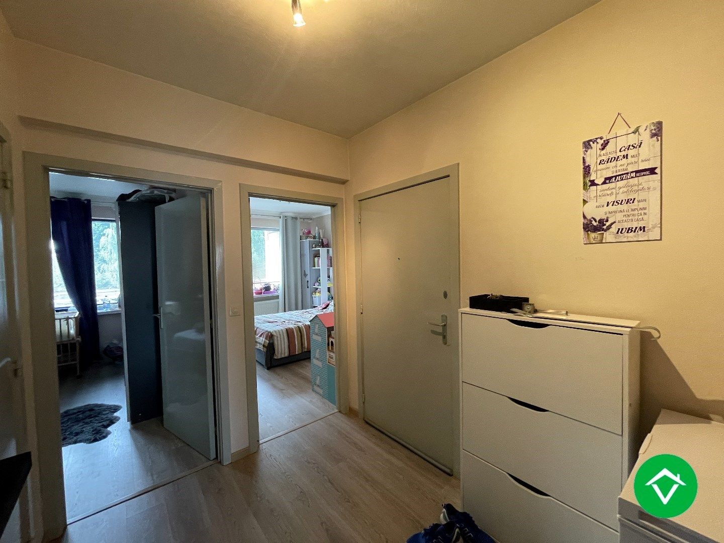Centraal gelegen appartement met 2 slaapkamers en garage te Roeselare foto 5