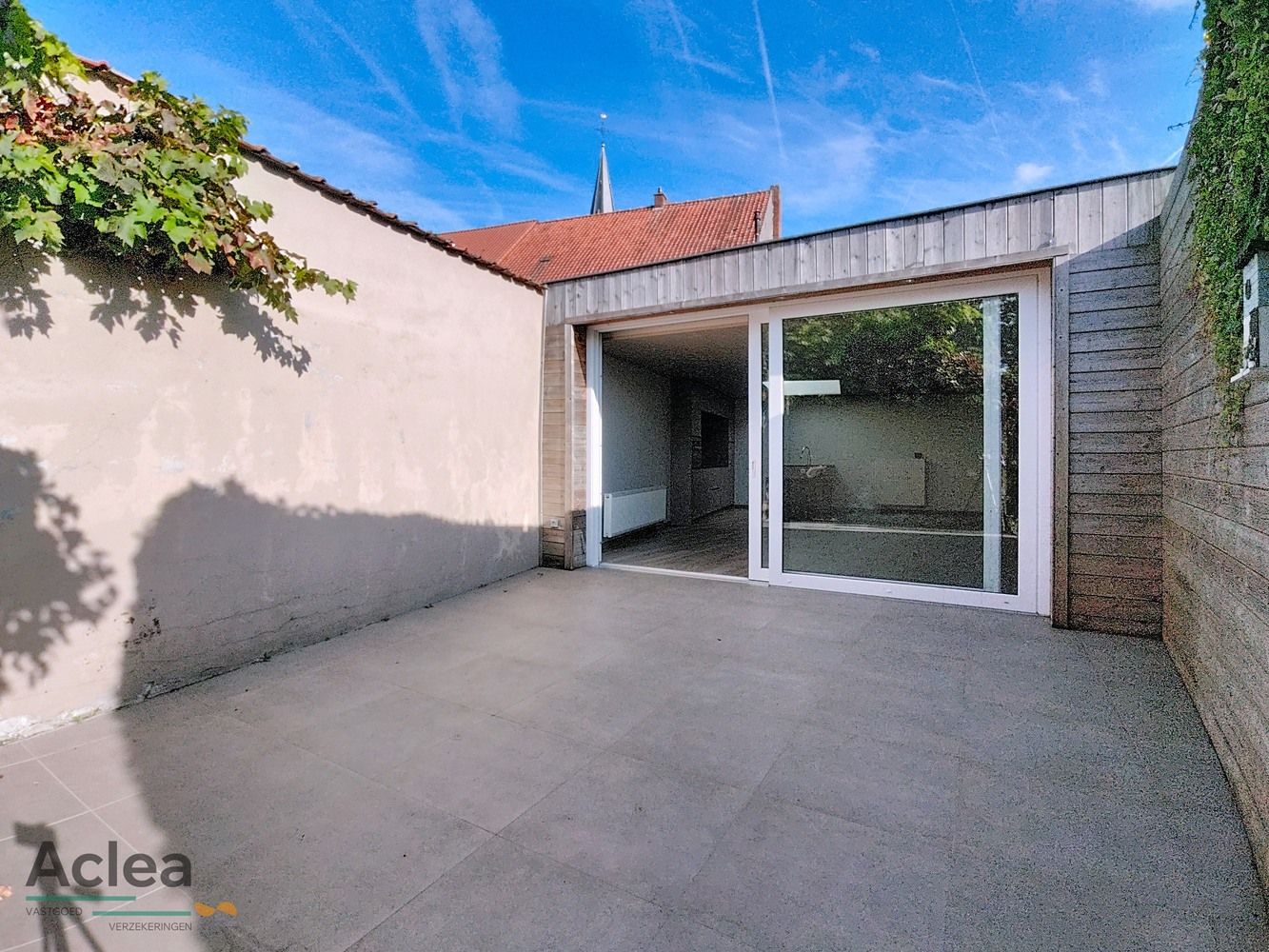 gelijkvloers appartement met terras en ruime tuin foto 16