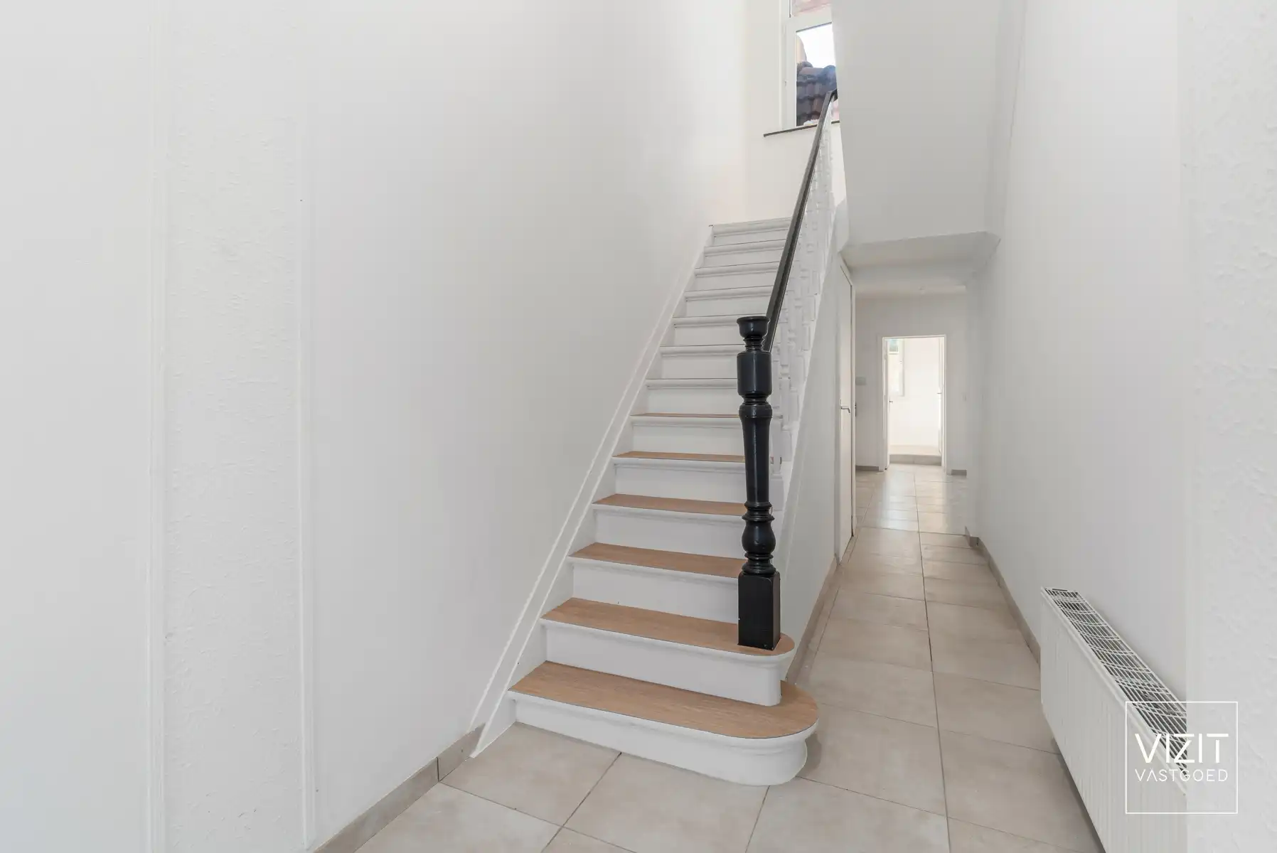 Volledig gerenoveerde woning met stadstuin foto 2