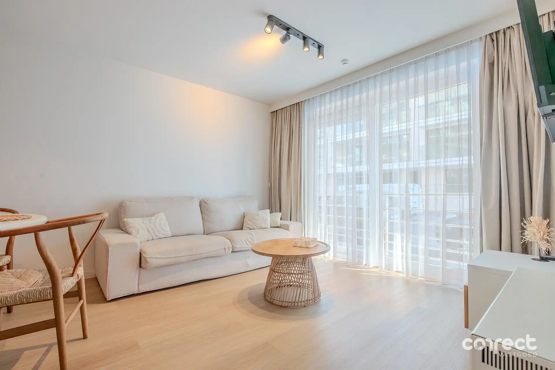 Instapklaar appartement te koop in Nieuwpoort-Bad foto 2
