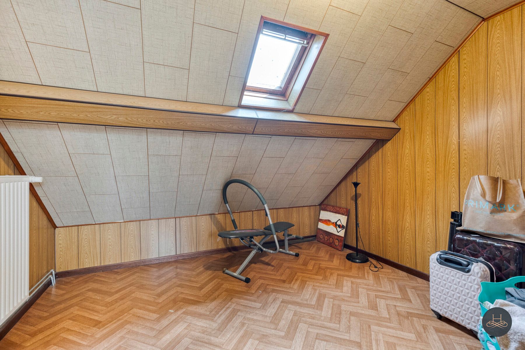 Gezellig centraal gelegen woning met potentieel foto 17