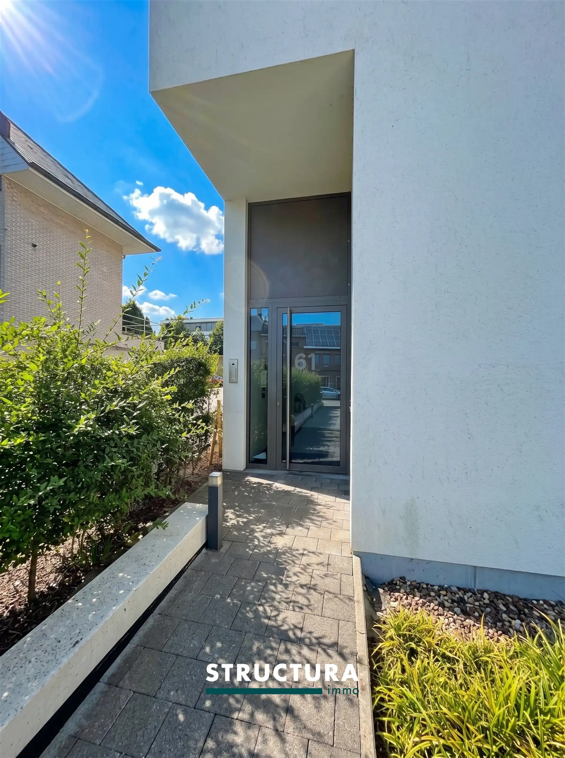 Nieuwbouwappartement met staanplaats en kelder foto 2