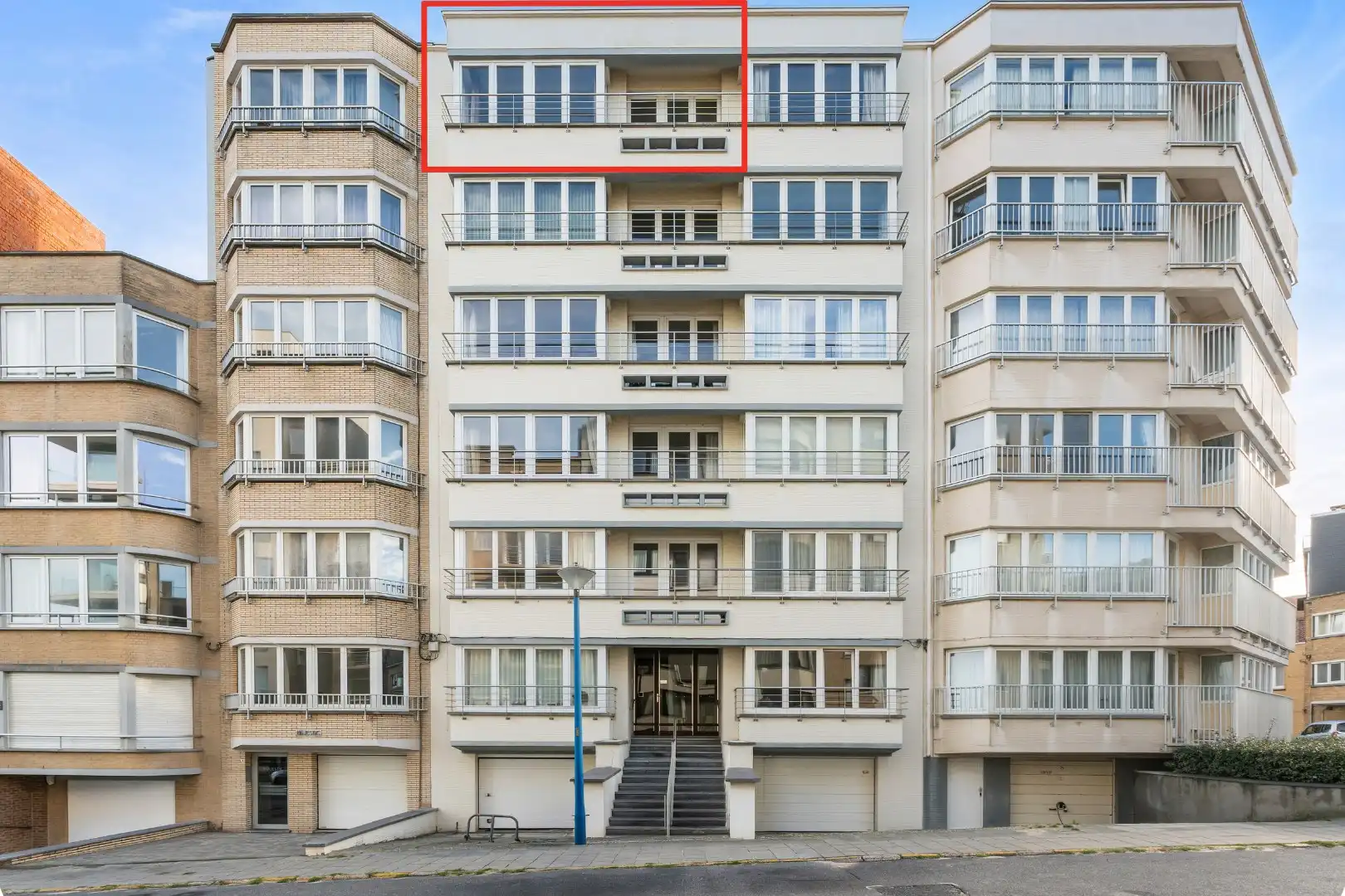 Gemeubeld 2-slaapkamerappartement met zijdelings zeezicht foto 13