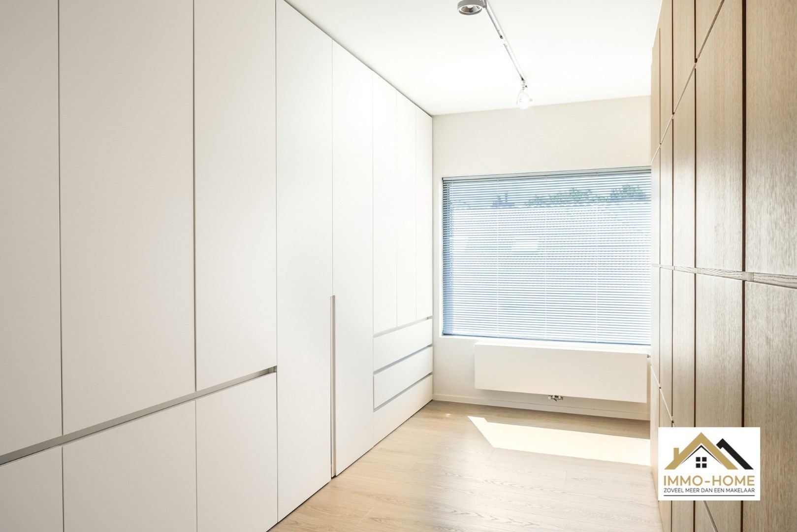 Stijlvolle moderne woning met smart home in Zwijnaarde foto 12