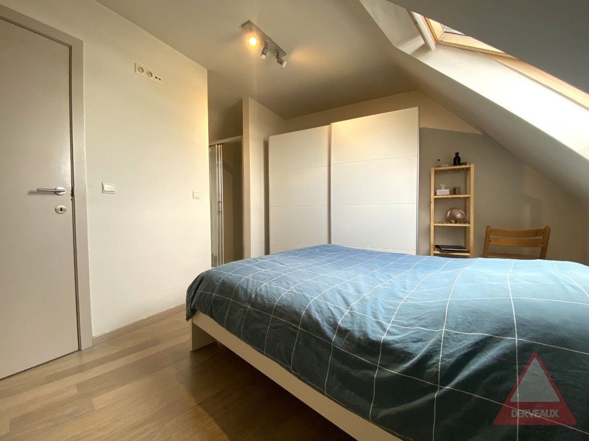 Rumbeke – Lichtrijk duplexappartement met 2 slaapkamers en garage foto 12