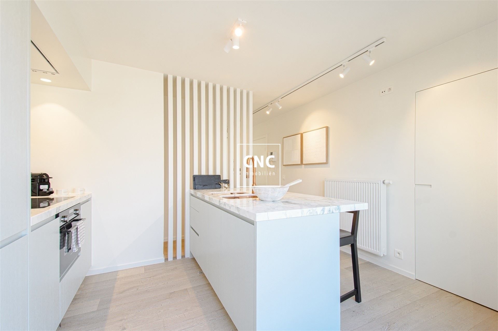 Stijlvol gerenoveerde duplex op toplocatie in Knokke

 foto 9