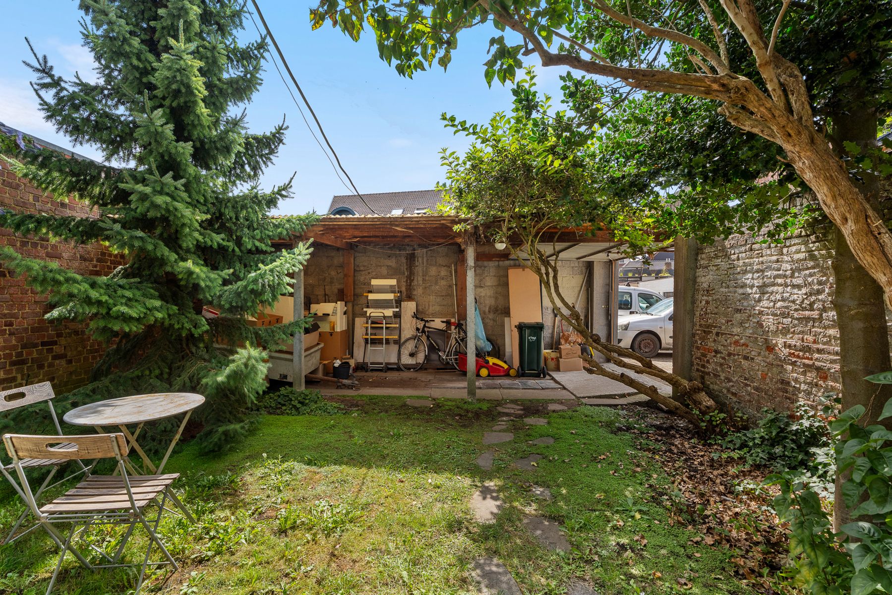 Uniek handelszaak met woonst, tuin en garage in hartje Ronse foto 3