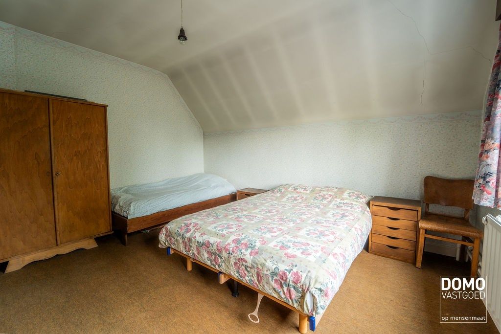 CHARMANTE TE RENOVEREN WONING MET 4 SLAAPKAMERS OP EEN PERCEEL VAN 13A TE HASSELT (KURINGEN) foto 16
