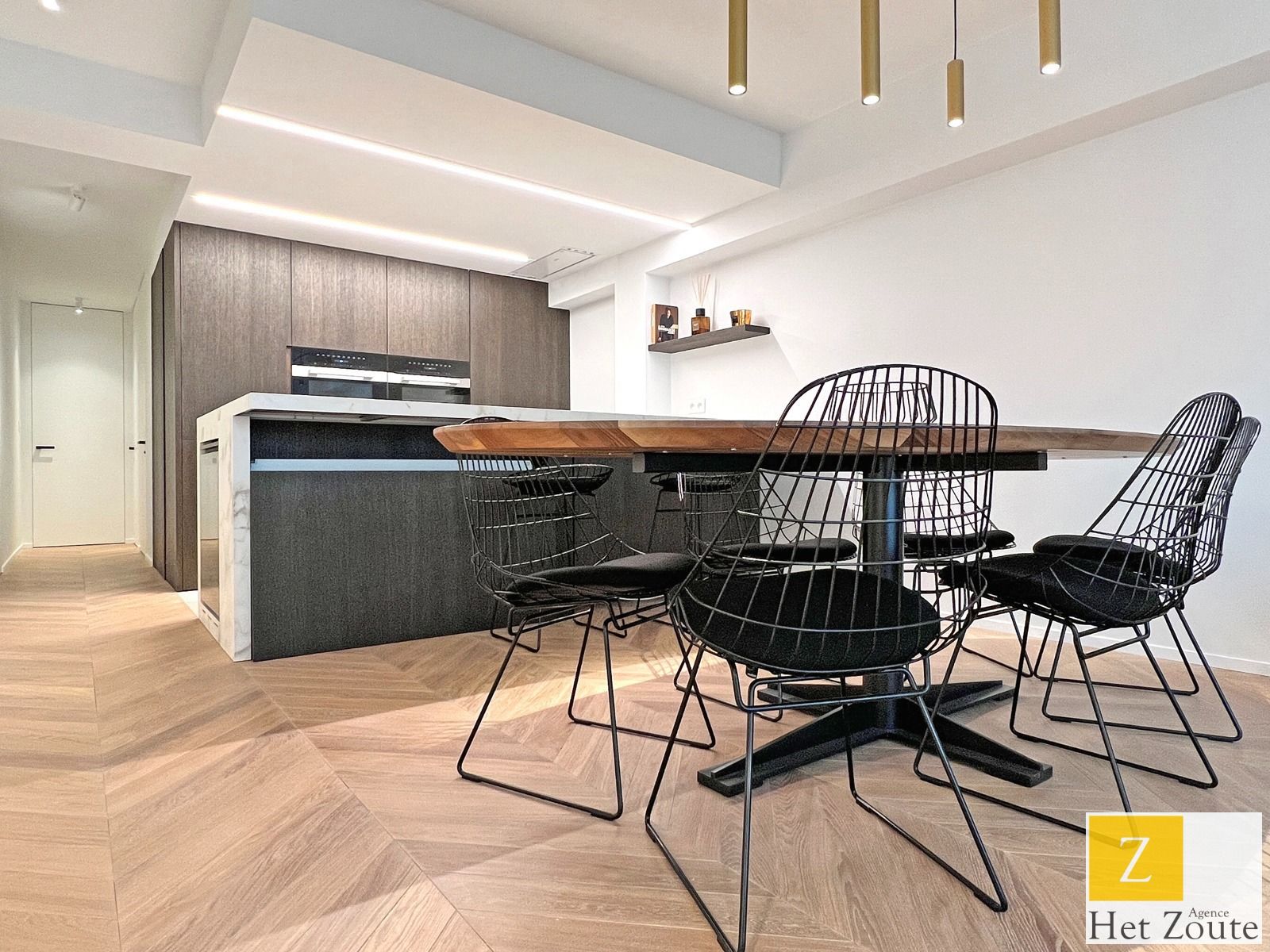 Gerenoveerd appartement op enkele passen van de Zeedijk foto 2