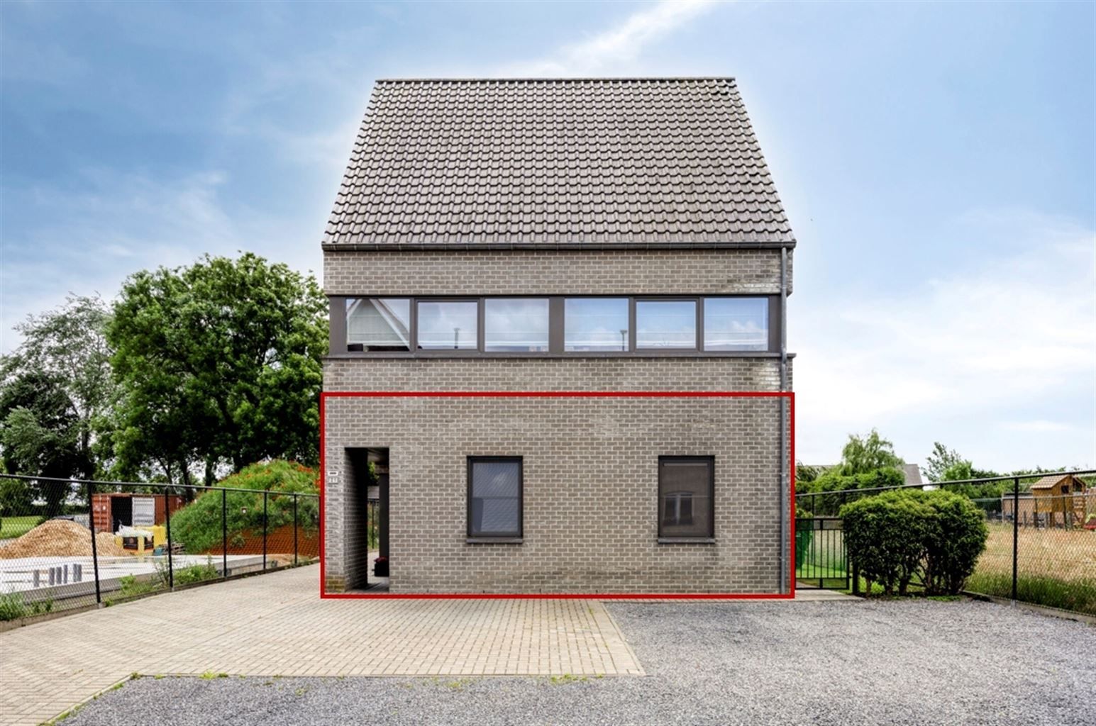 Instapklaar gelijkvloers appartement met 2 slaapkamers, ruime tuin en parkeergelegenheid op een rustige toplocatie in Opitter.  foto 22