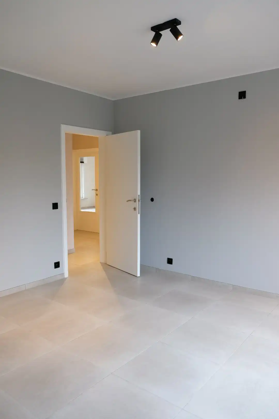 Gerenoveerd appartement met 2 slaapkamers, terras en tuin centrum Brakel foto 11