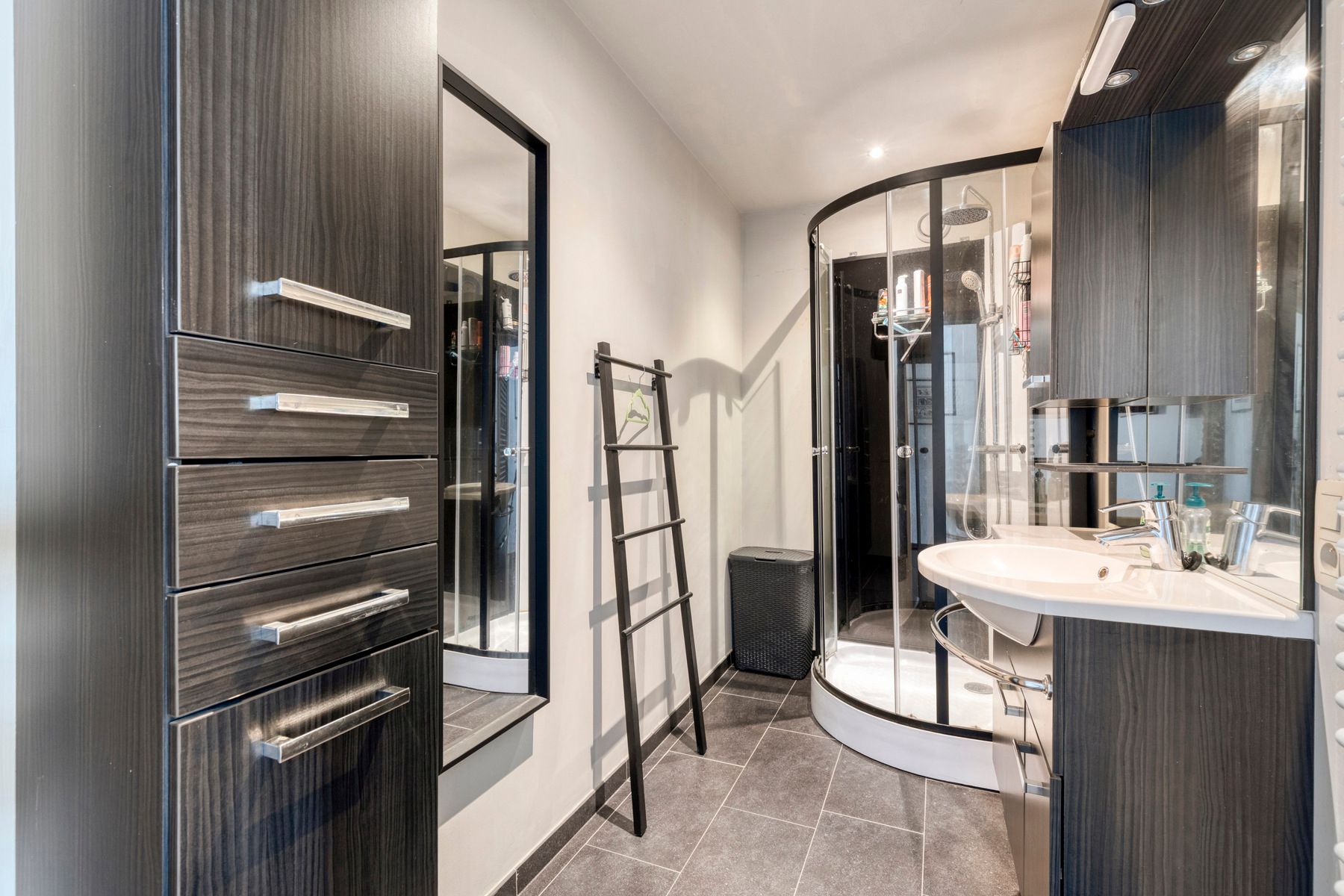 Halfopen bebouwing te koop in Liedekerke – instapklaar, energiezuinig en centraal gelegen! foto 14