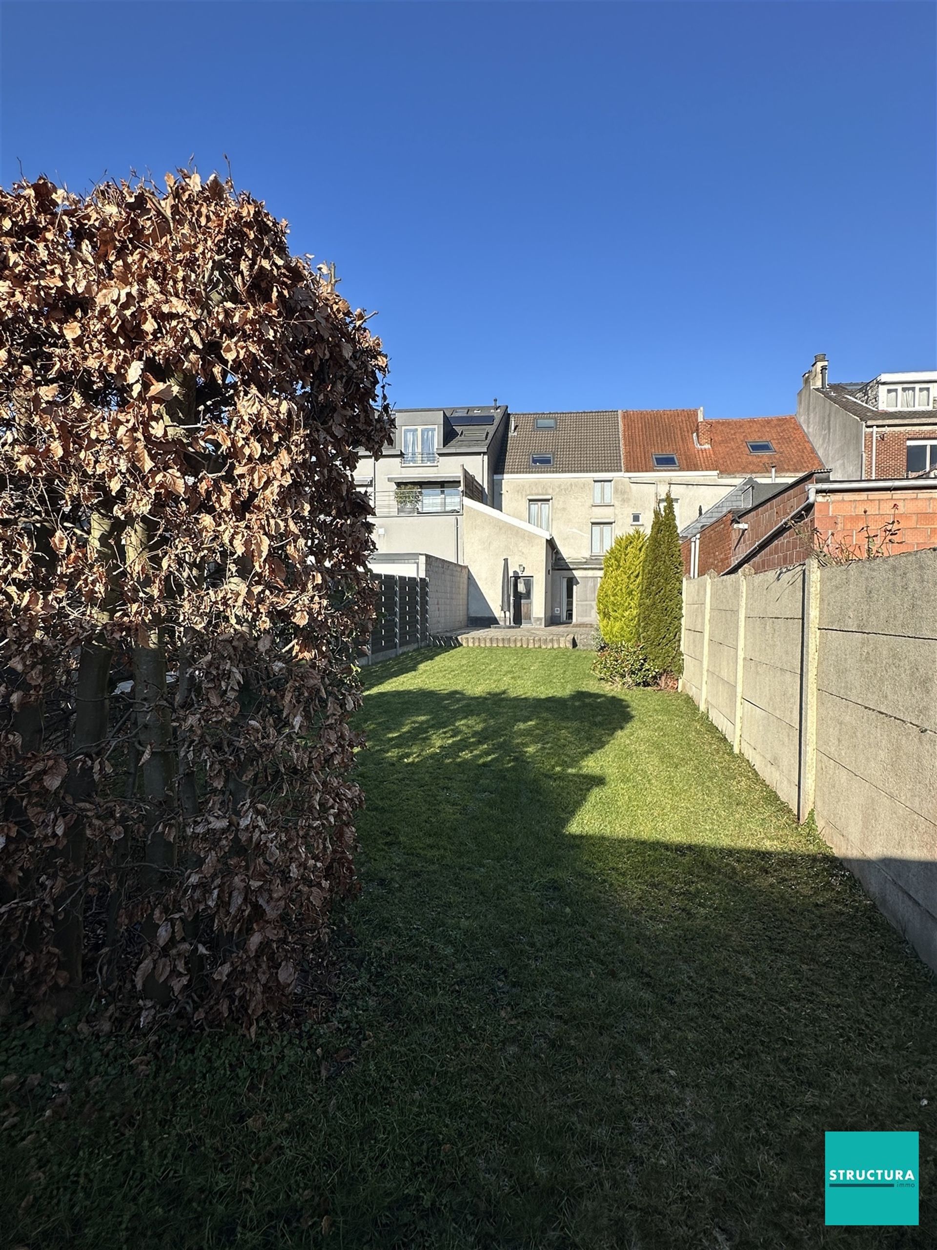 Woning met diverse mogelijkheden ( vrij beroep, praktijk,...) foto 1