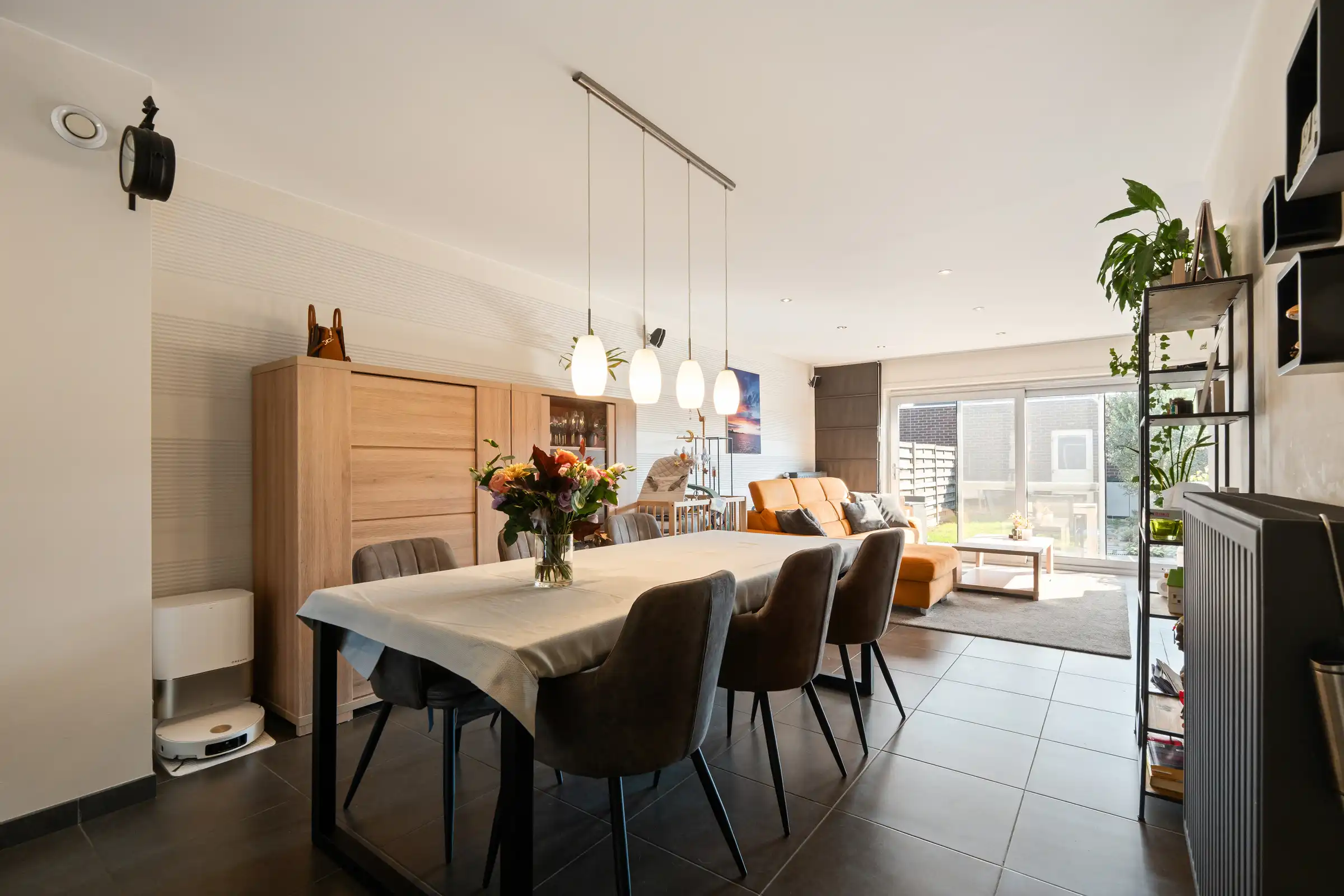 Energiezuinige woning met 3 slaapkamers, tuin en garage foto {{pictureIndex}}