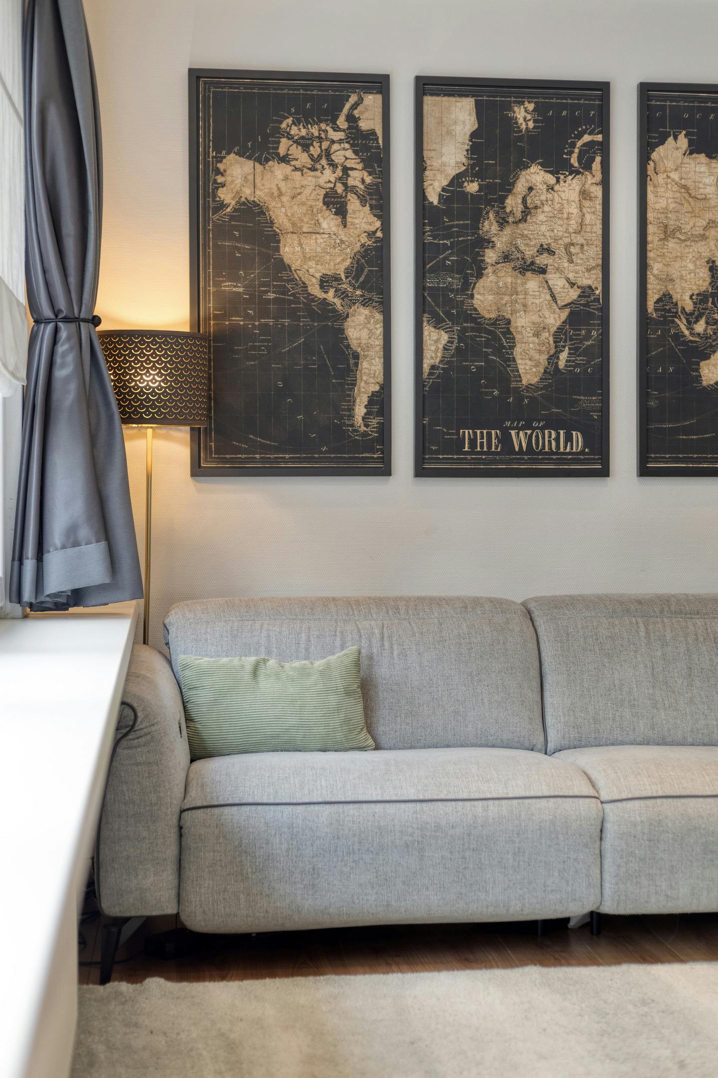 Instapklaar huis te koop in de "Vogeltjeswijk" te Merksem foto 14