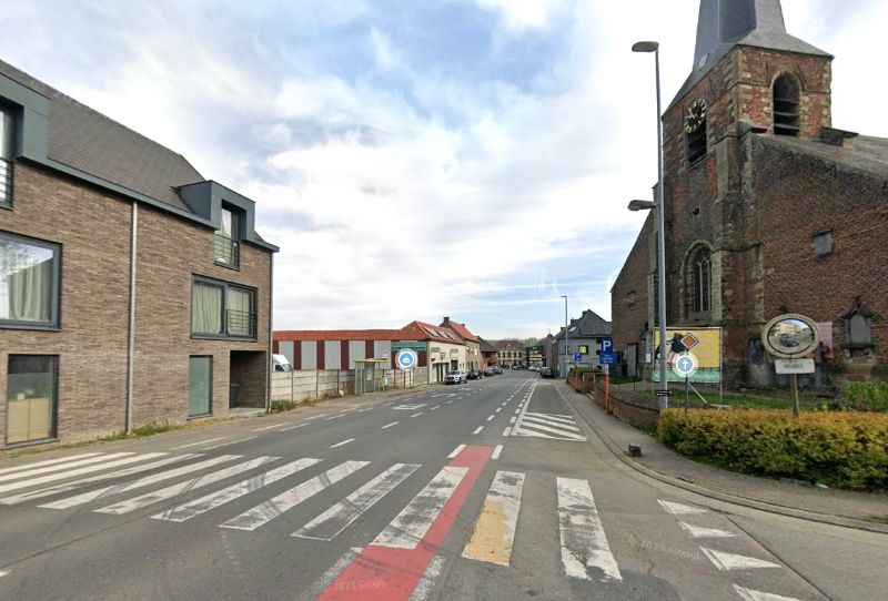 Instapklare woning met terras en garage in hartje Aspelare foto 22