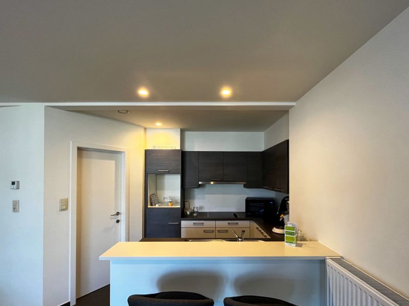 APPARTEMENT MET TWEE SLAAPKAMERS GELEGEN IN HARTJE GENT foto 4