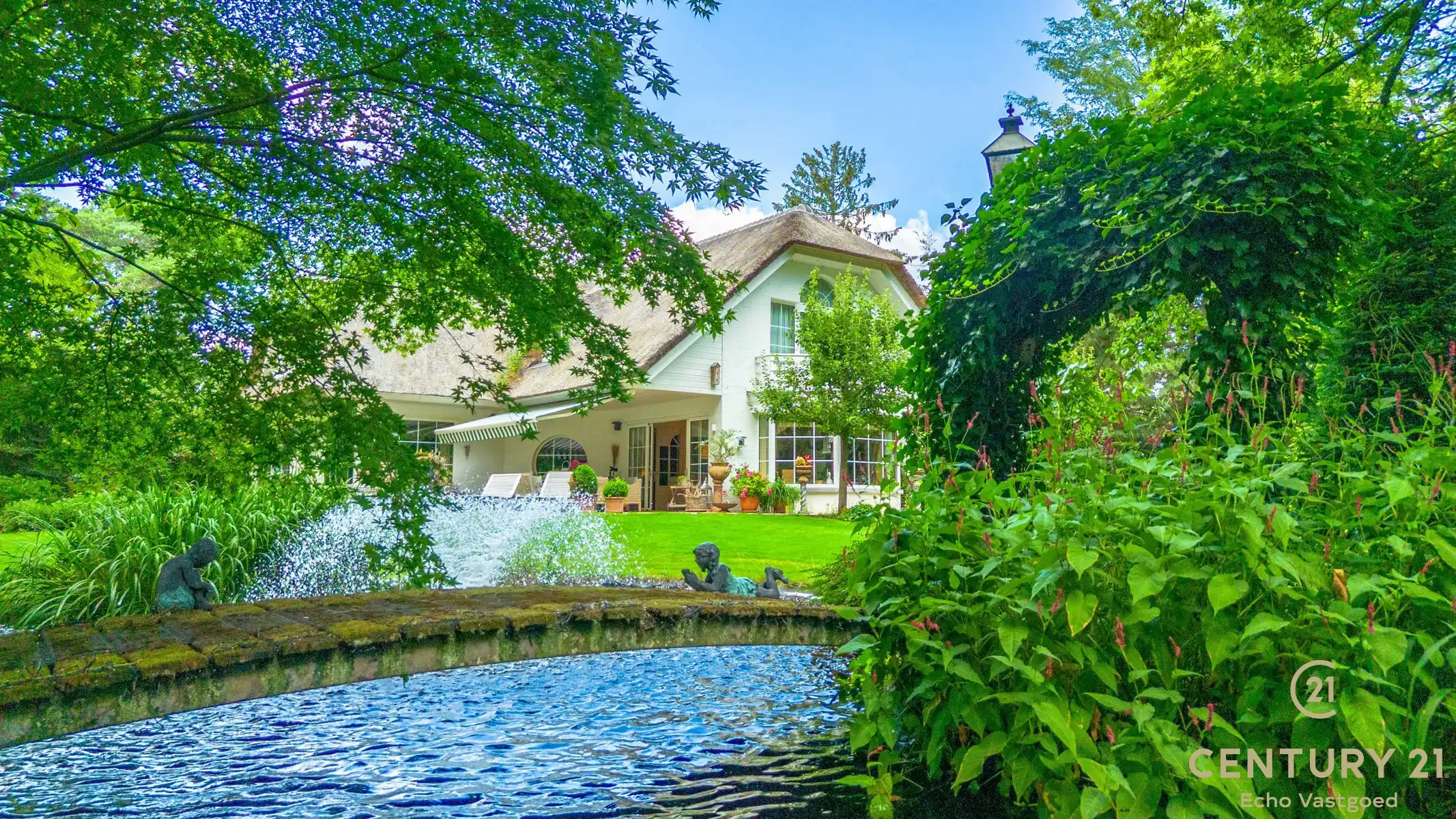 Karaktervol landhuis met prachtige tuin van ca 4209m² foto 35