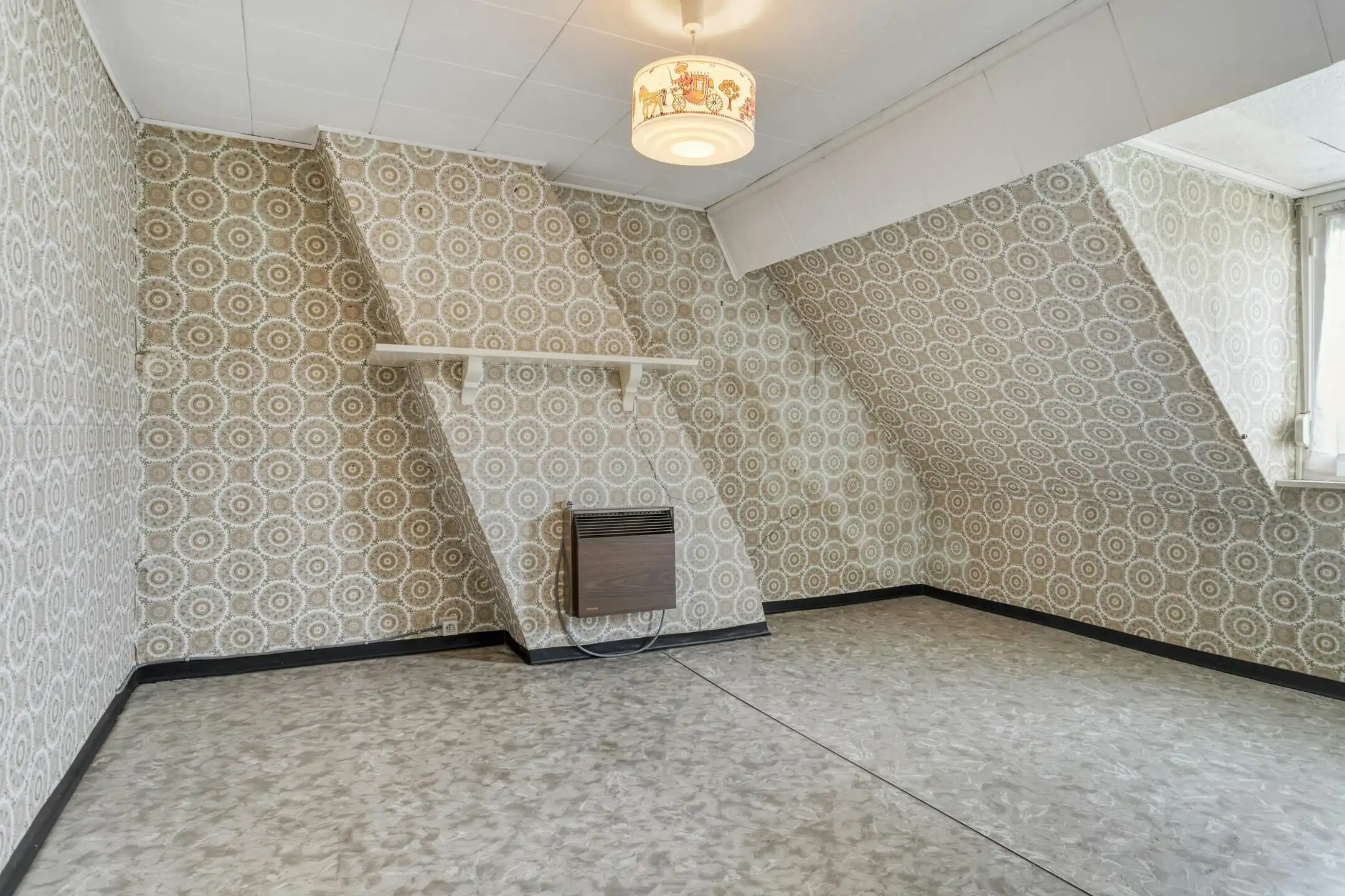 Te renoveren halfopen woning in Gullegem  foto 8