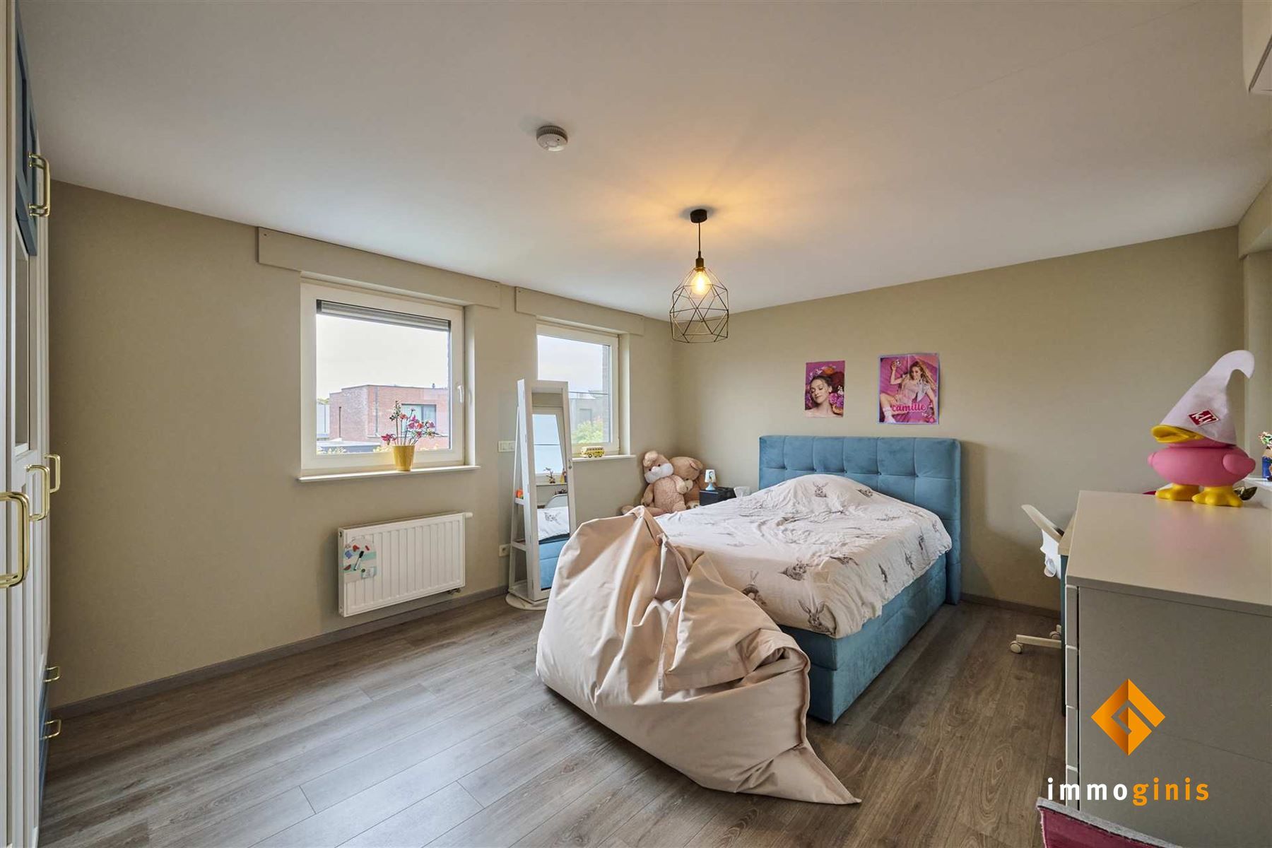 Recente, moderne woning met 3 à 4 slaapkamers en zwembad op perceel van 5a01ca, in een doodlopende straat. foto 17