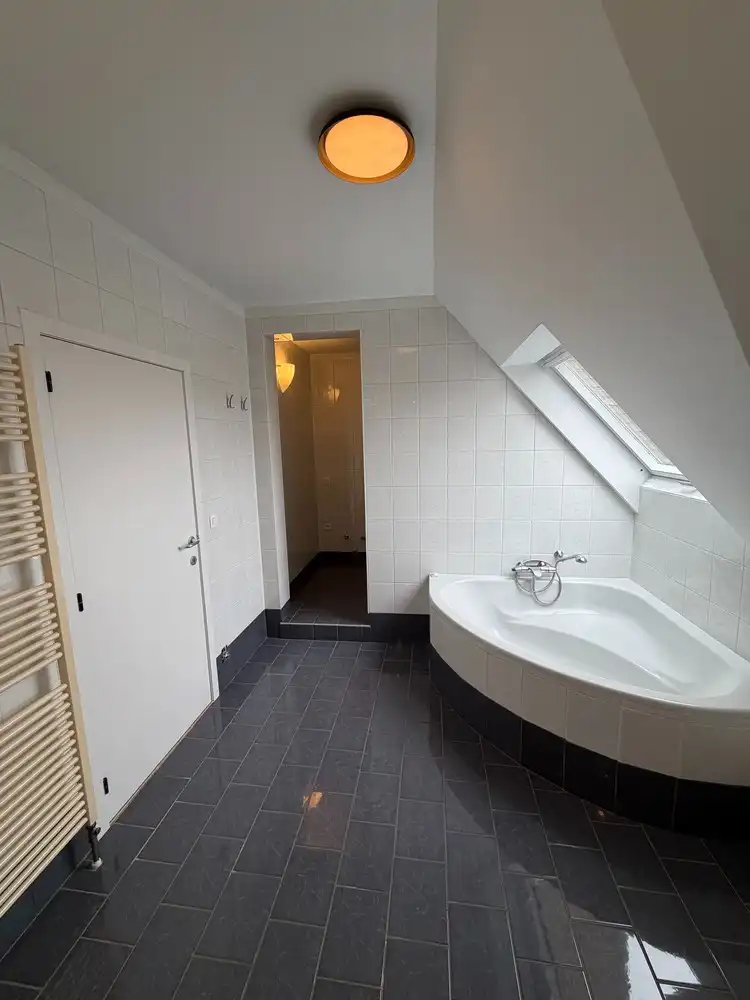 Ruime duplex in hartje Hasselt foto 15