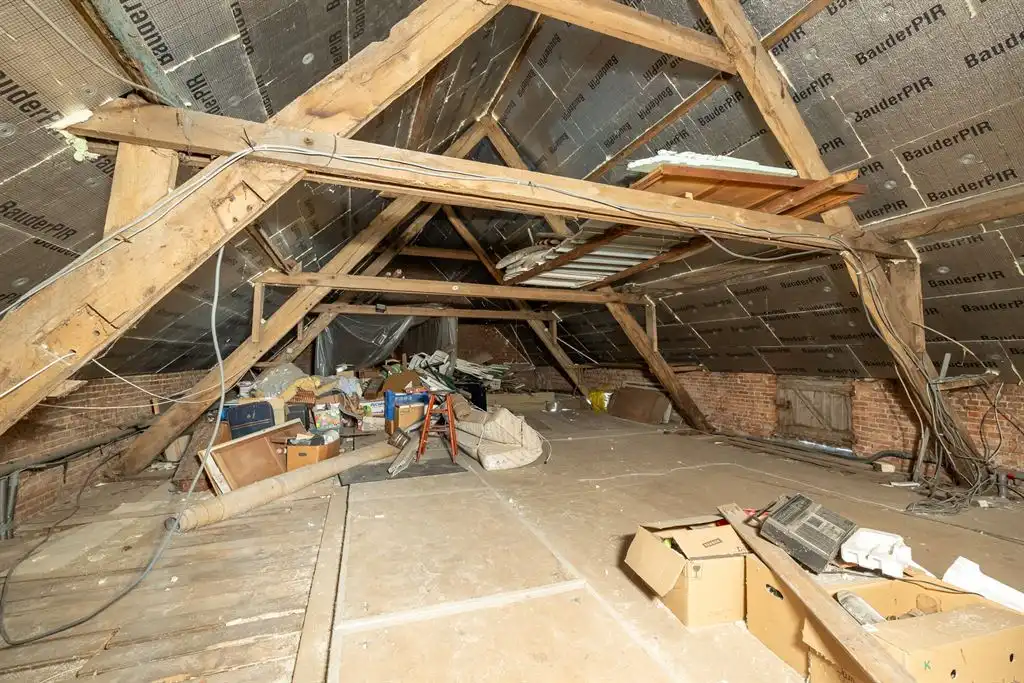 Te renoveren hoeve met achterliggend weiland foto 14