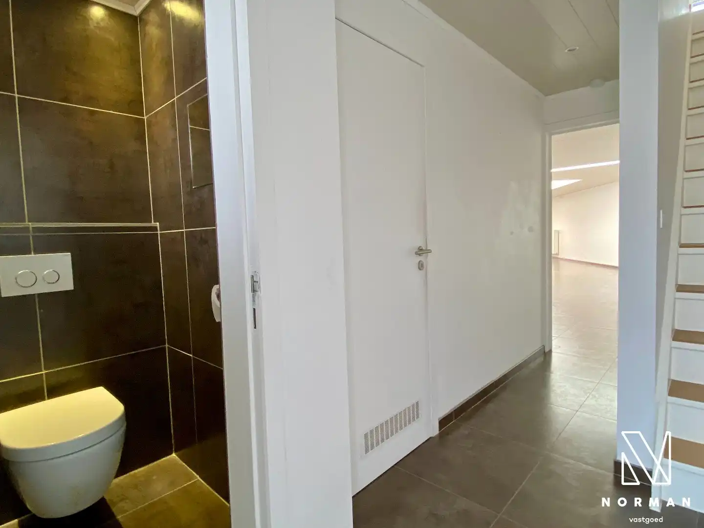 Hedendaagse woning met tuin en 3 slaapkamers op centrum-ligging. foto 4