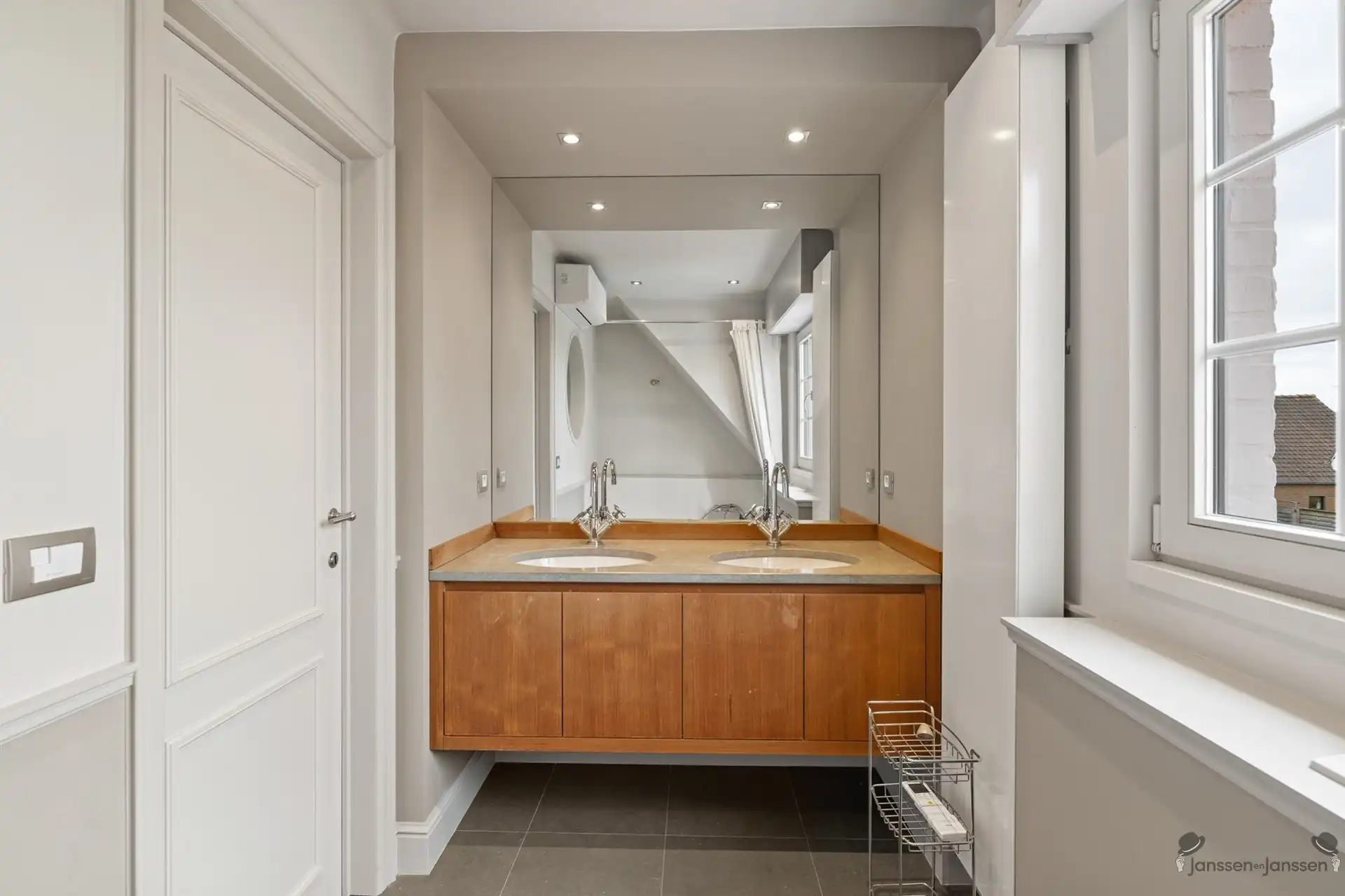 Stijlvolle villa met zwembad op topligging in Knokke-Heist foto 35