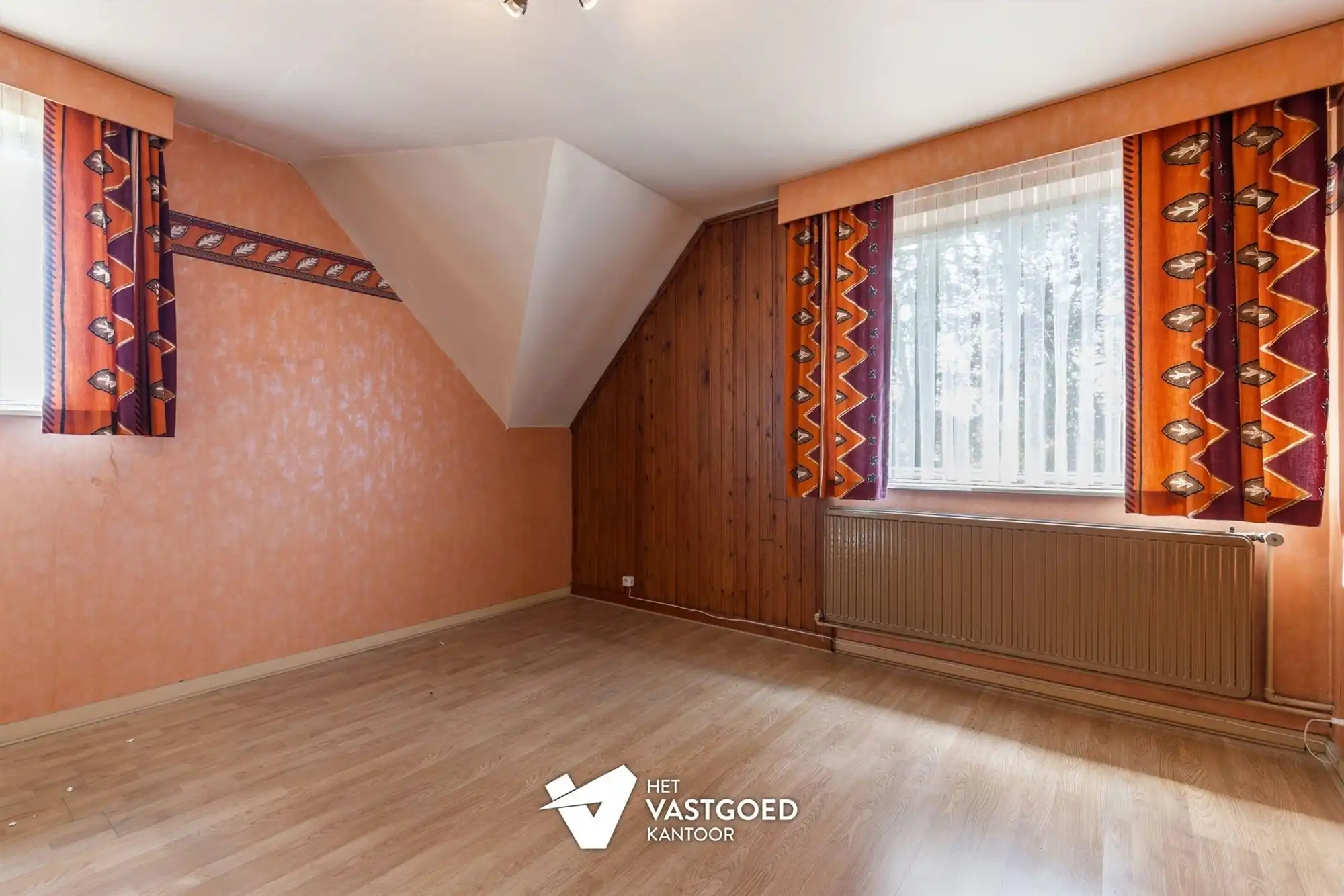 STATIGE WONING MET RENOVATIEMOGELIJKHEDEN MET 4 SLAAPKAMERS EN KNUSSE TUIN TE TESSENDERLO CENTRUM foto 22