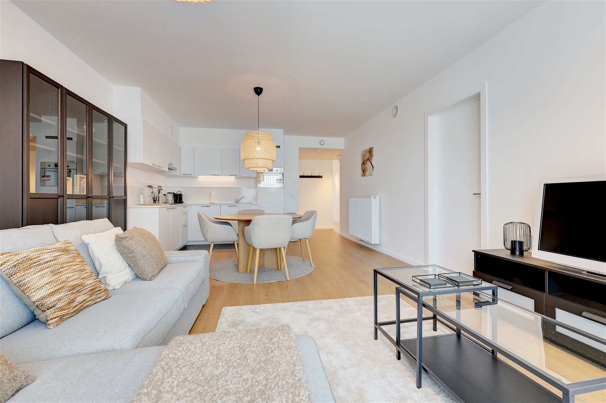 Nieuw gemeubeld appartement met 3 slaapkamers en 3 badkamers Antwerpen foto 4