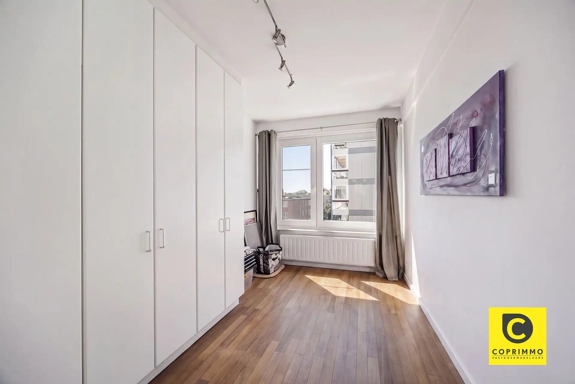 Ruim, instapklaar 3-slaapkamer appartement in Wilrijk foto 9