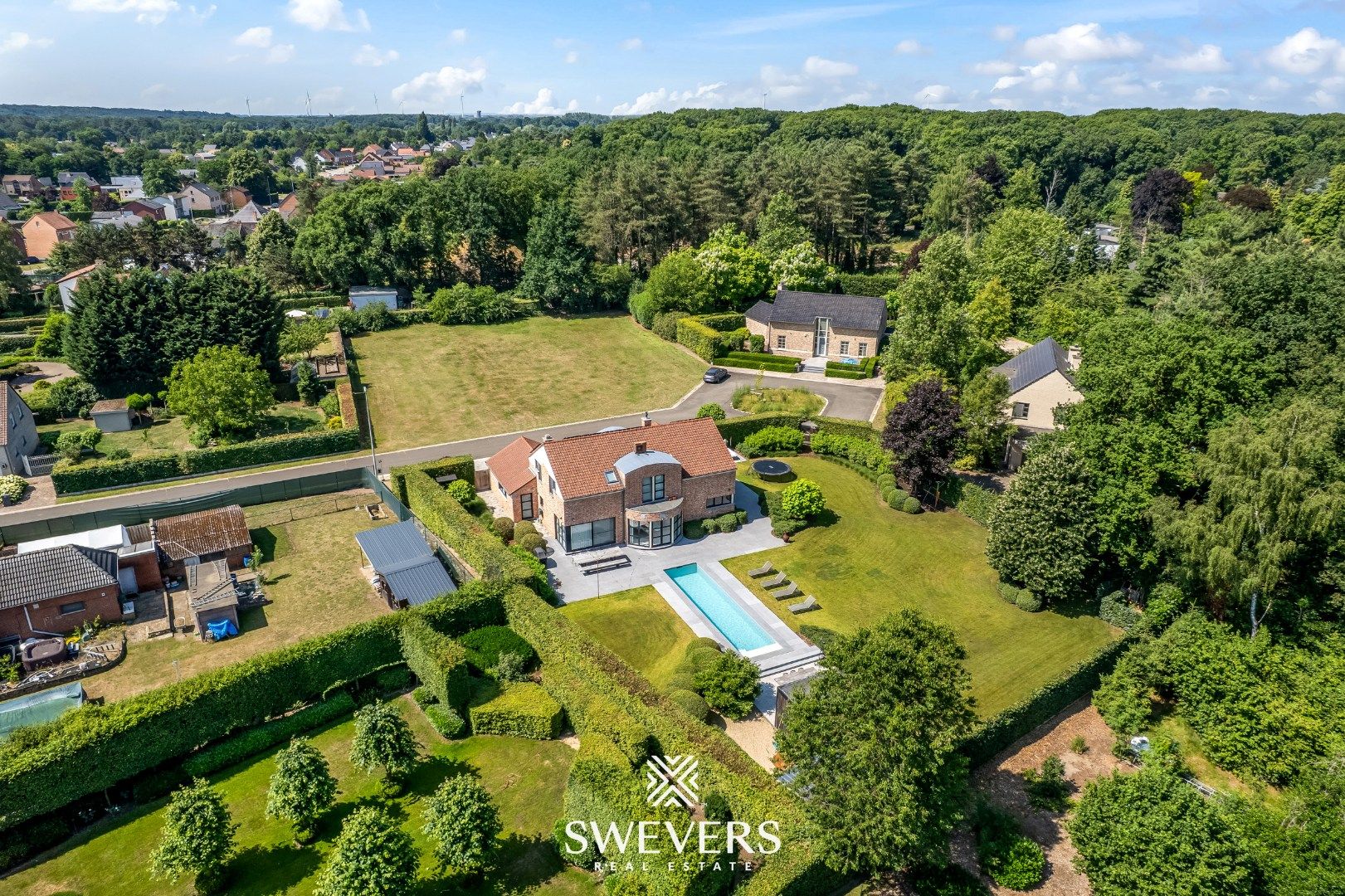 Ruime luxueuze villa met zwembad op prachtig perceel in residentiële wijk Kayenberg foto 43