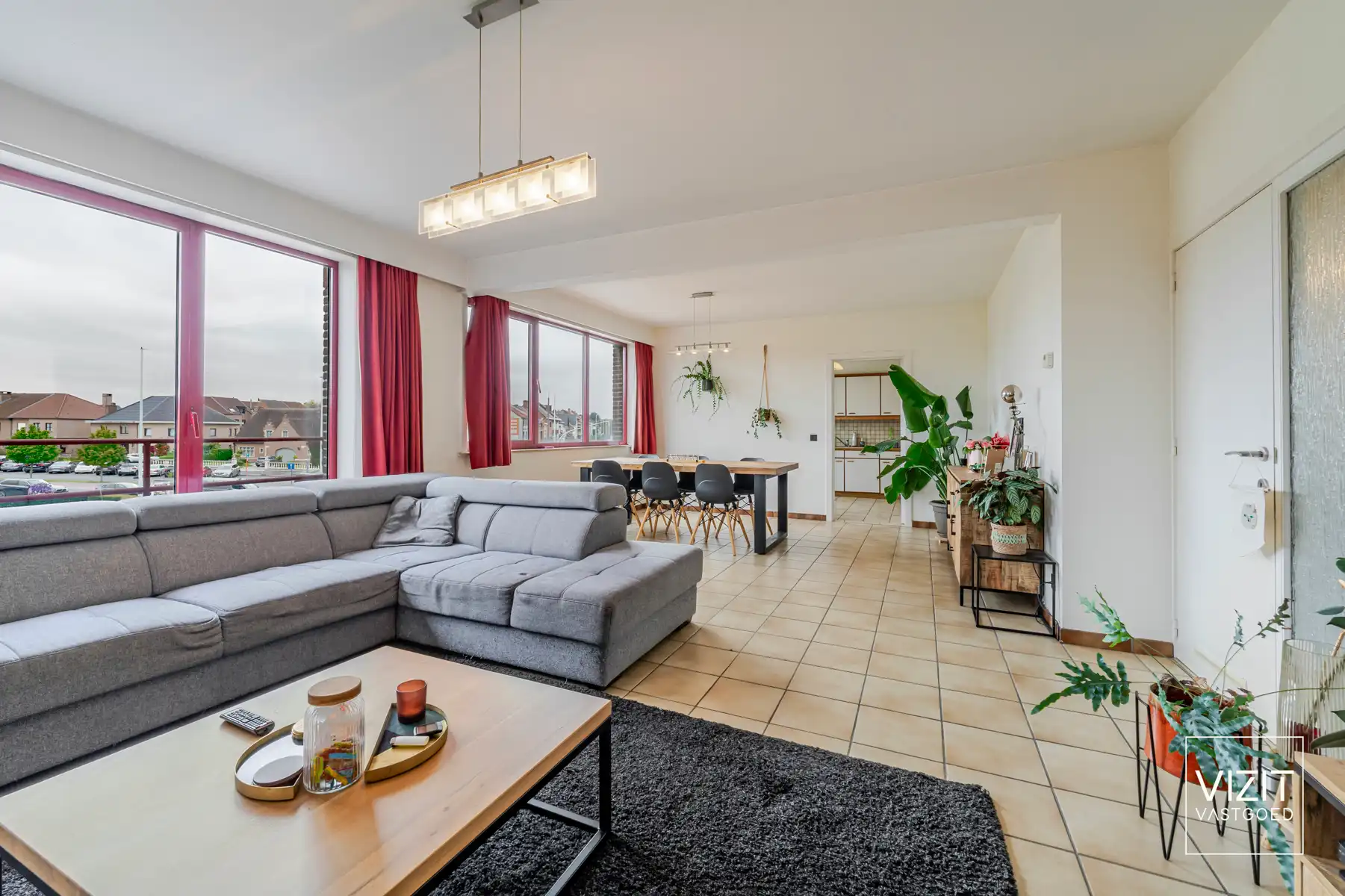 Ruim 2-slaapkamerappartement foto 3