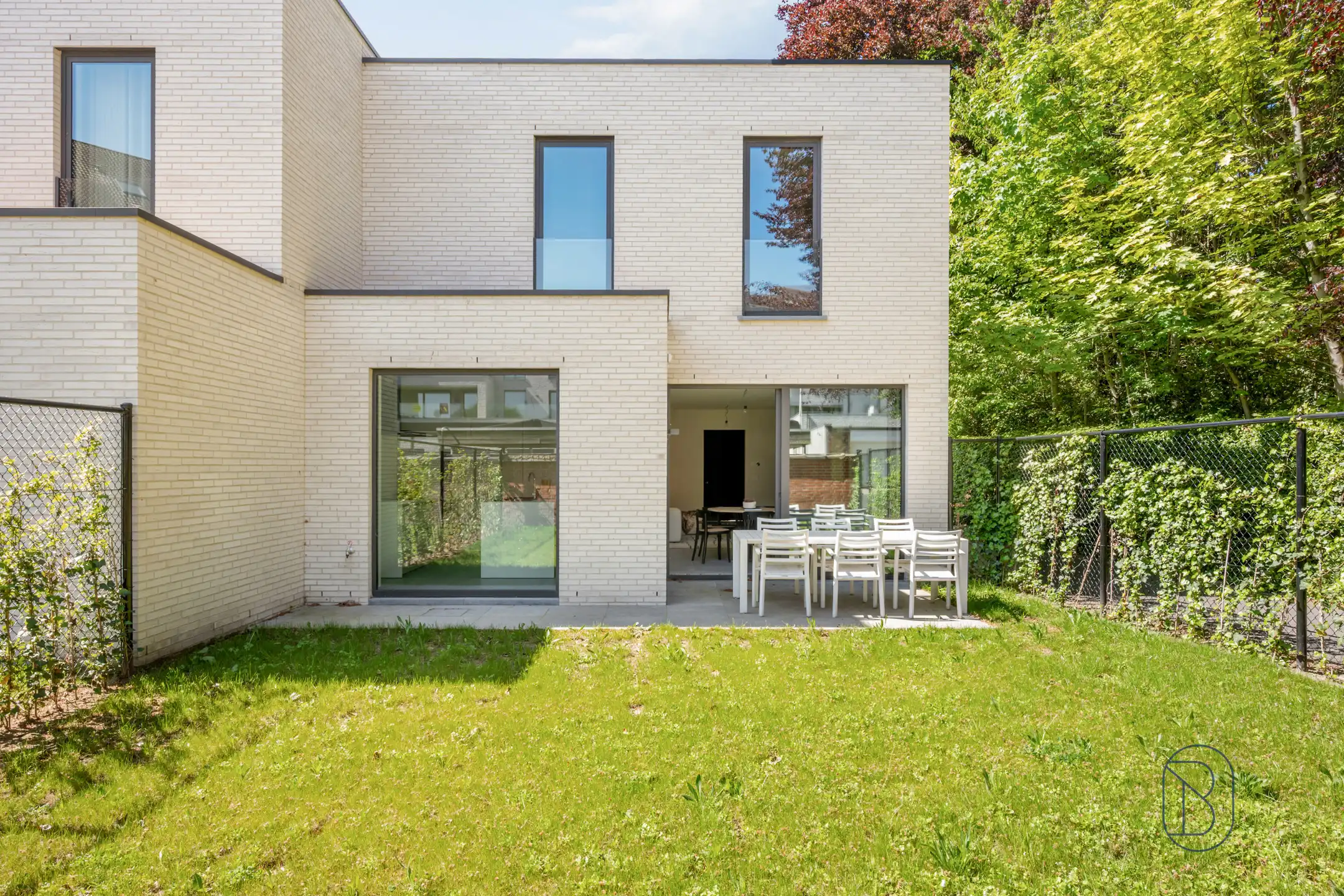 Kwalitatief afgewerkte nieuwbouw met 3 slk, E-peil 0. foto 16