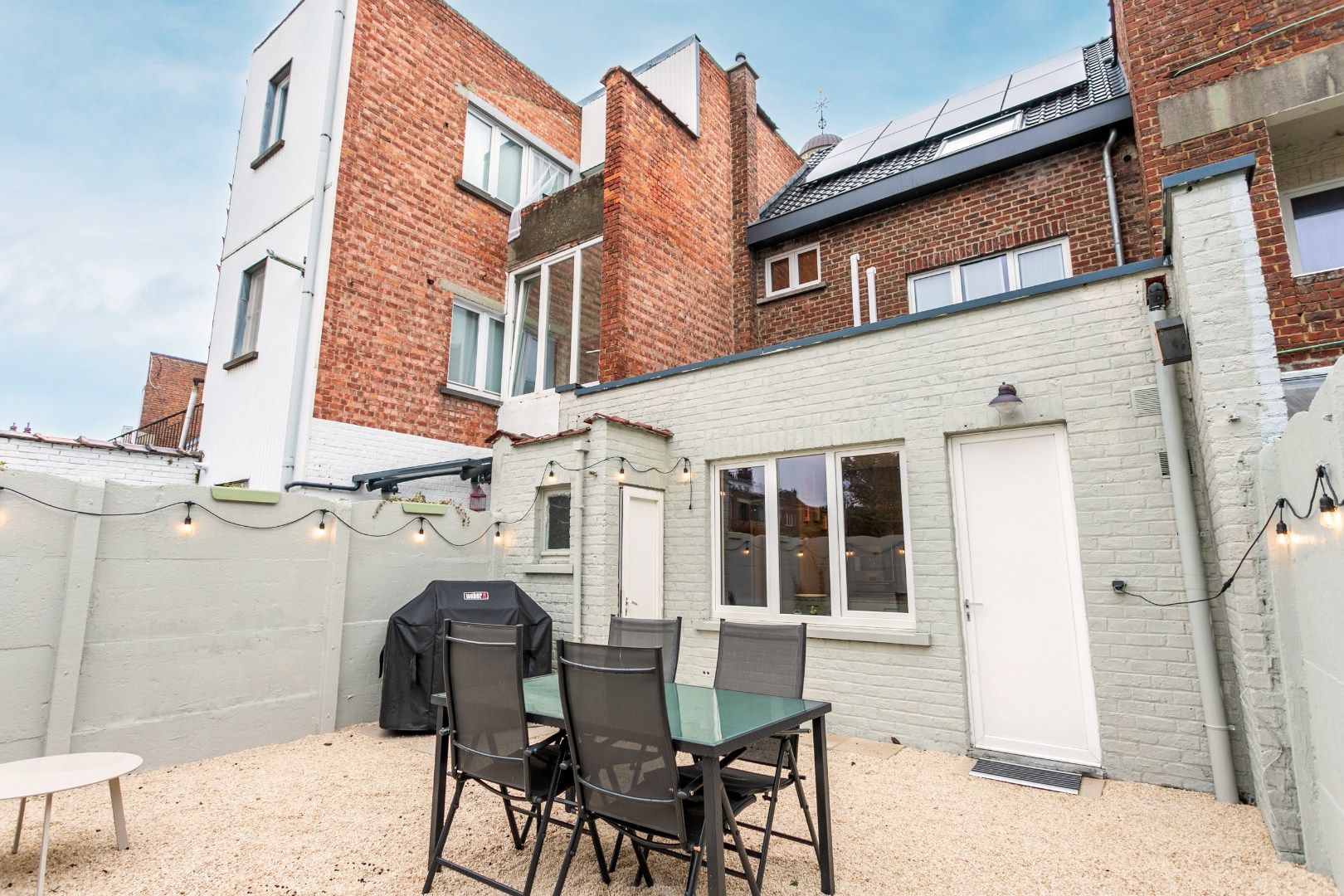 Ruime gerenoveerde, energiezuinige woning foto 14