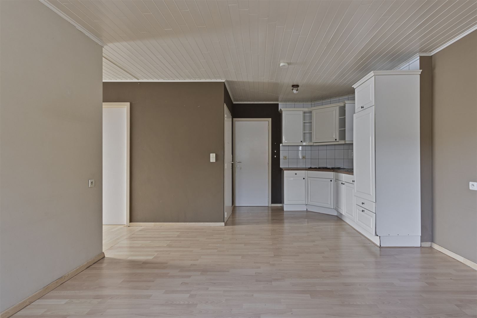 TE KOOP: Handelshuis op 7a33ca te Zonhoven! foto 20