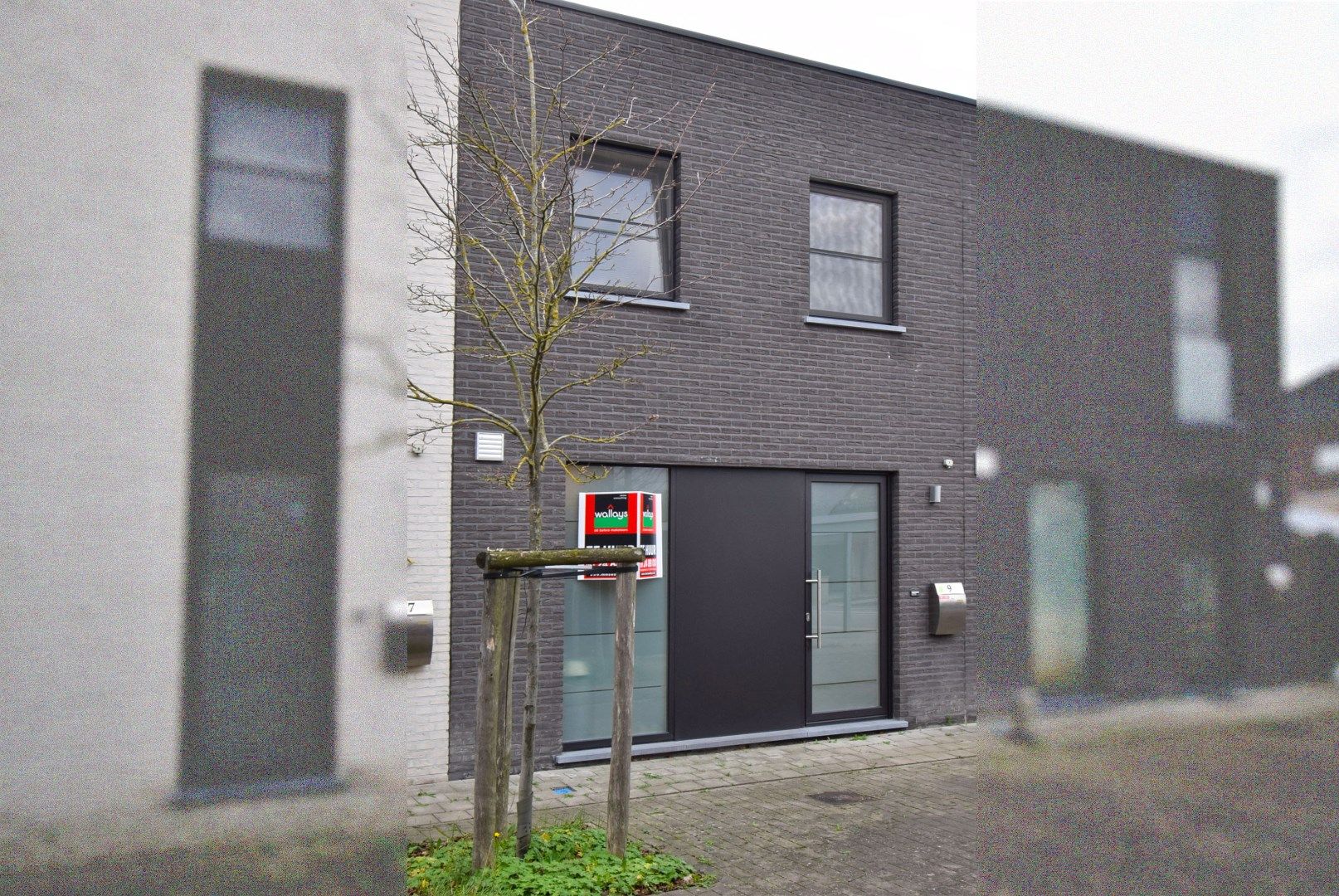 NIEUWBOUW WONING MET TERRASTUIN EN CARPORT foto {{pictureIndex}}