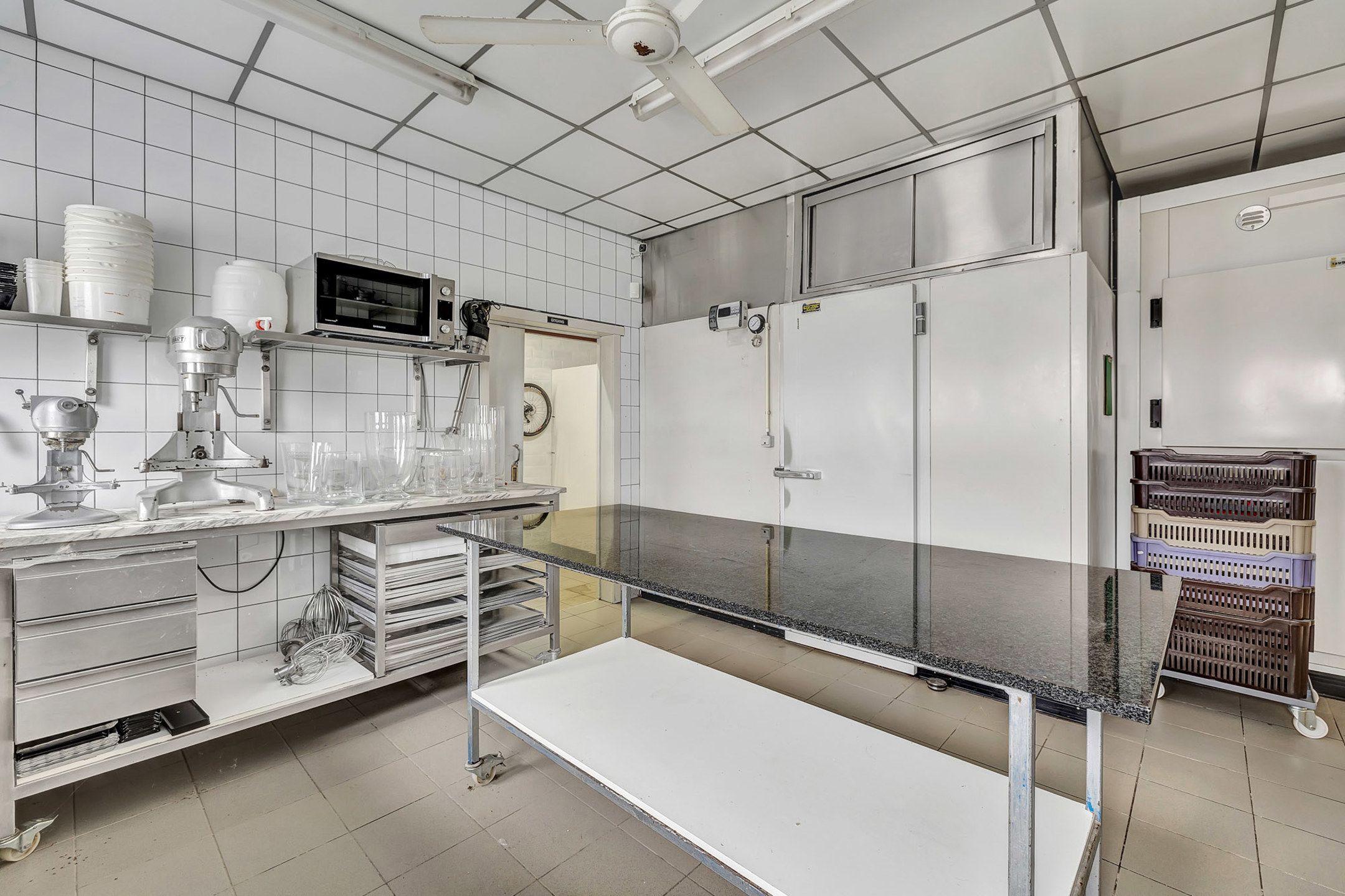 Unieke handelswoning in uitstekende staat foto 12