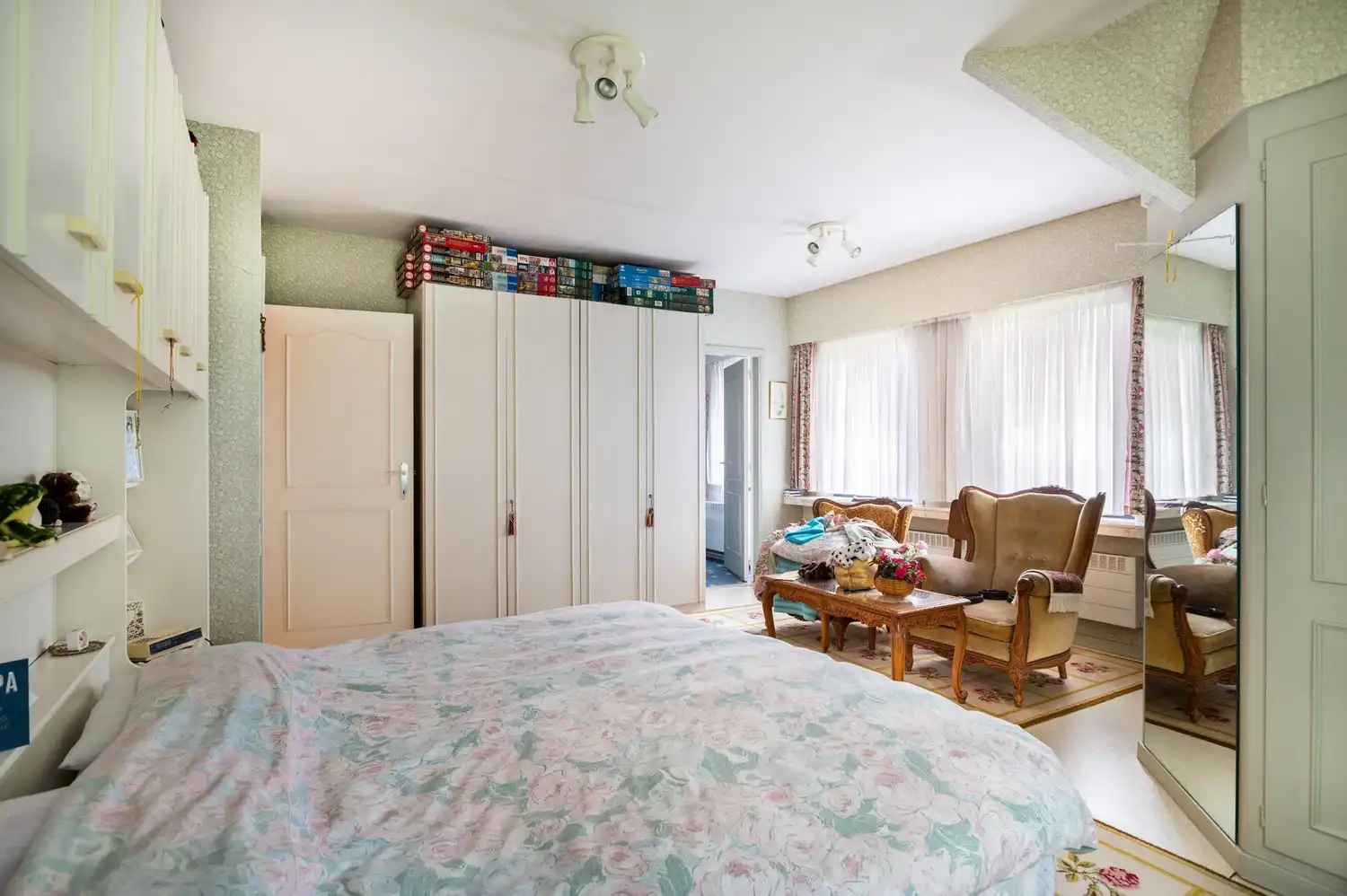 Ruime woning met 4 slaapkamers op een riant perceel te Schoten! foto 23
