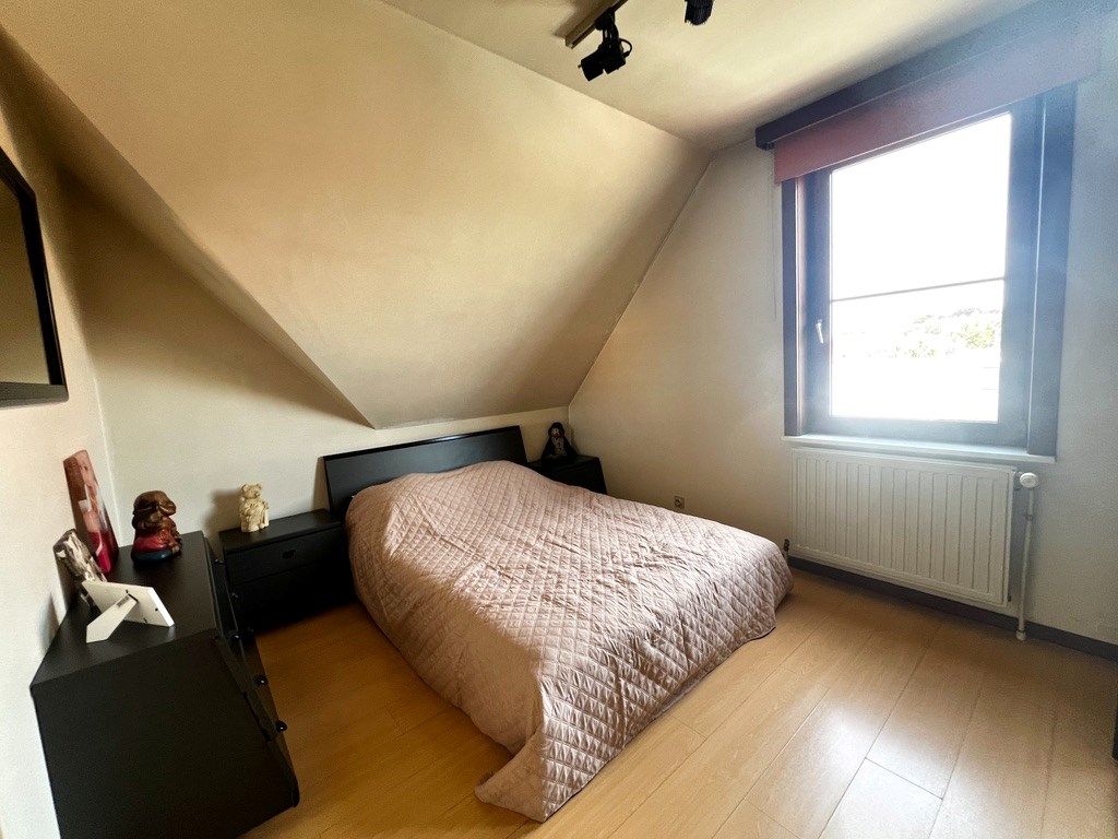 Instapklaar duplex-appartement met garage te huur te Harelbeke foto 12
